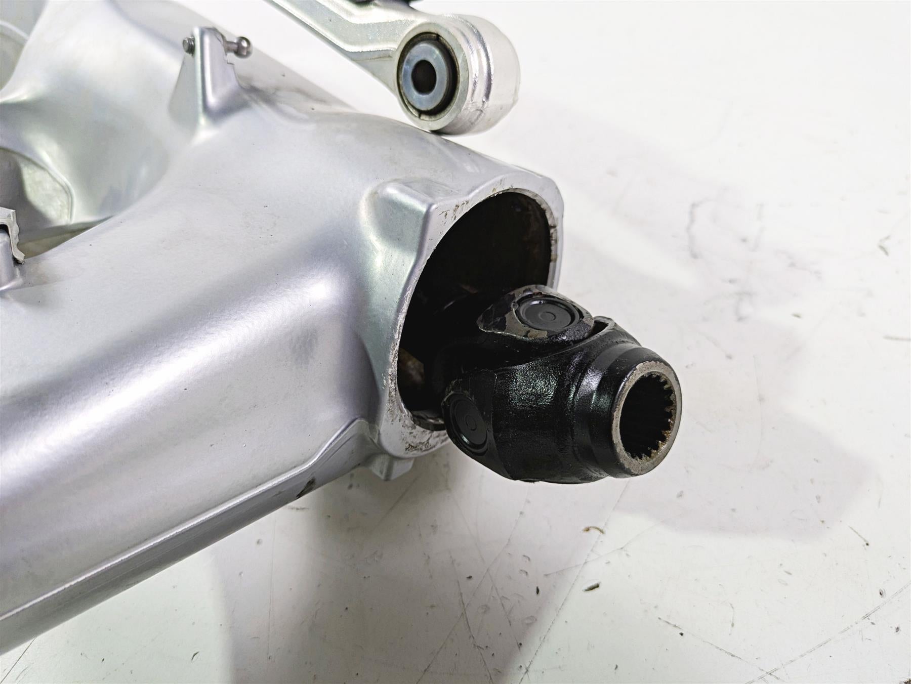 2018 BMW R1200GS GSW K50 Differential Drive Shaft Swingarm 32/11 33748544982 {{ shop.shopifyCountryName }} - Mototech271