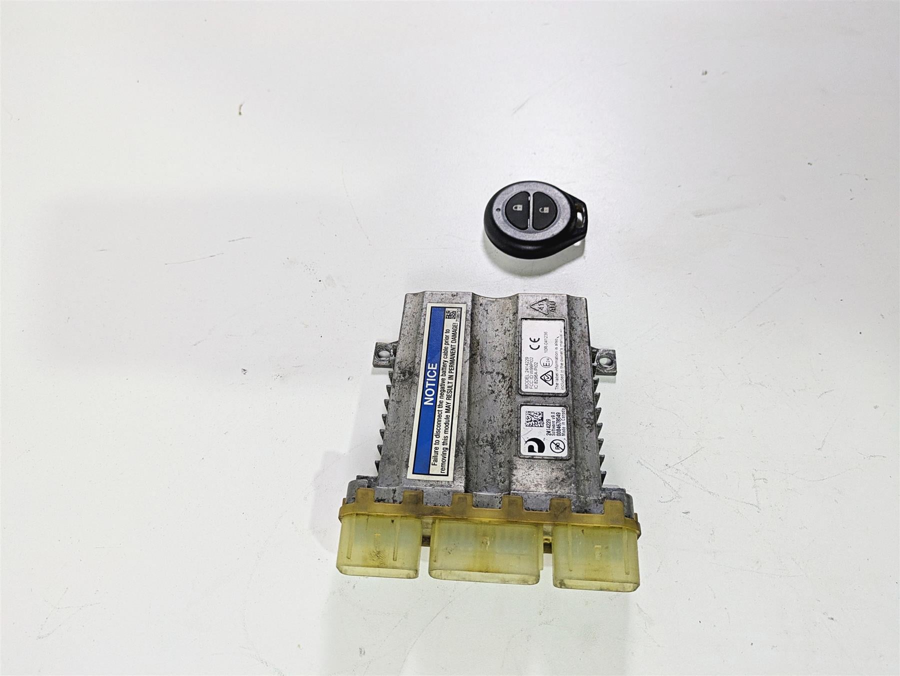 2018 Indian Springfield Dark Horse Vcm Vehicle Control Module & Fob 2414229 {{ shop.shopifyCountryName }} - Mototech271