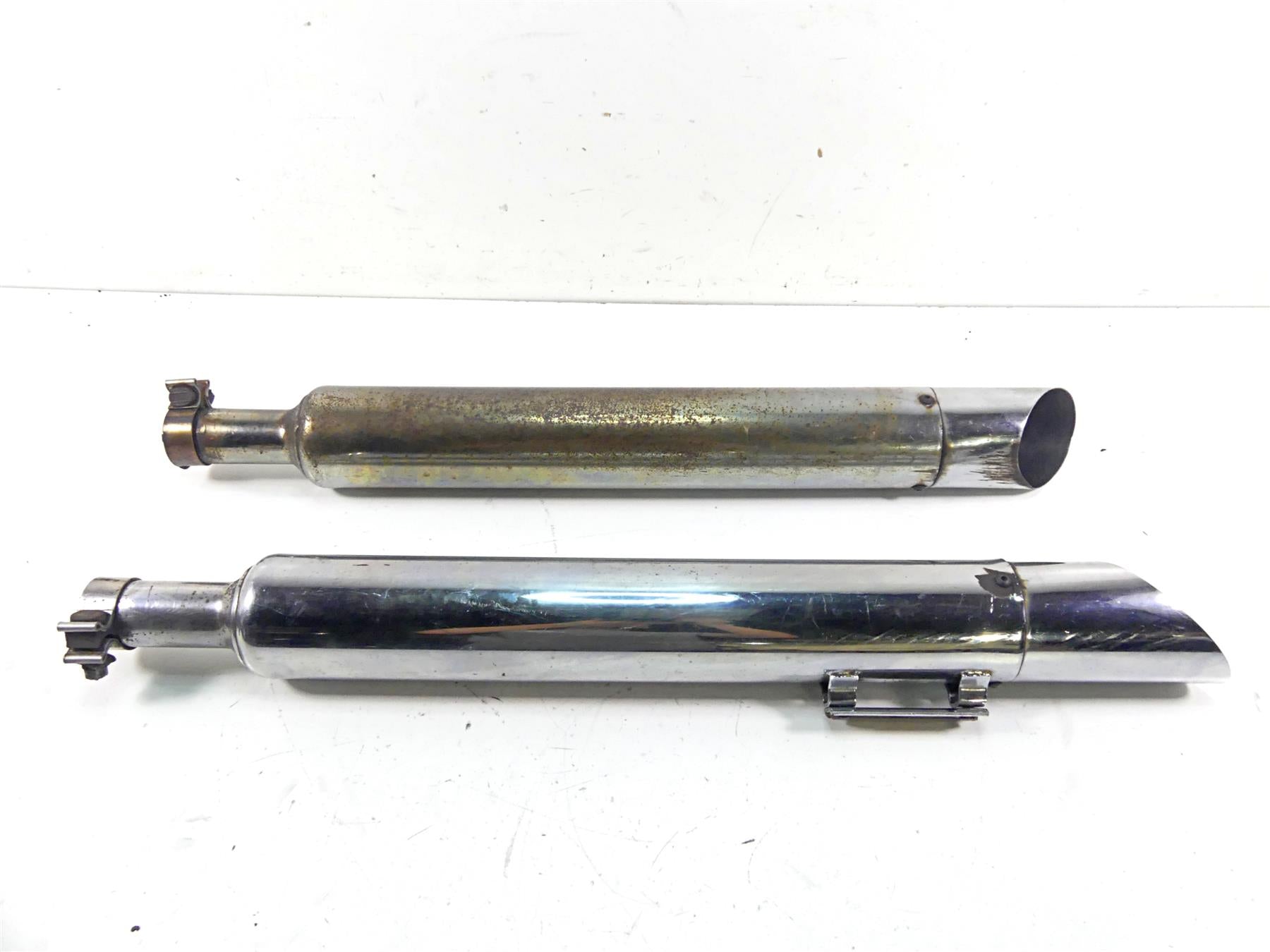 2006 Harley Touring FLHTCU SE E-Glide Screamin Eagle SlipOn Muffler Exhaust Set {{ shop.shopifyCountryName }} - Mototech271