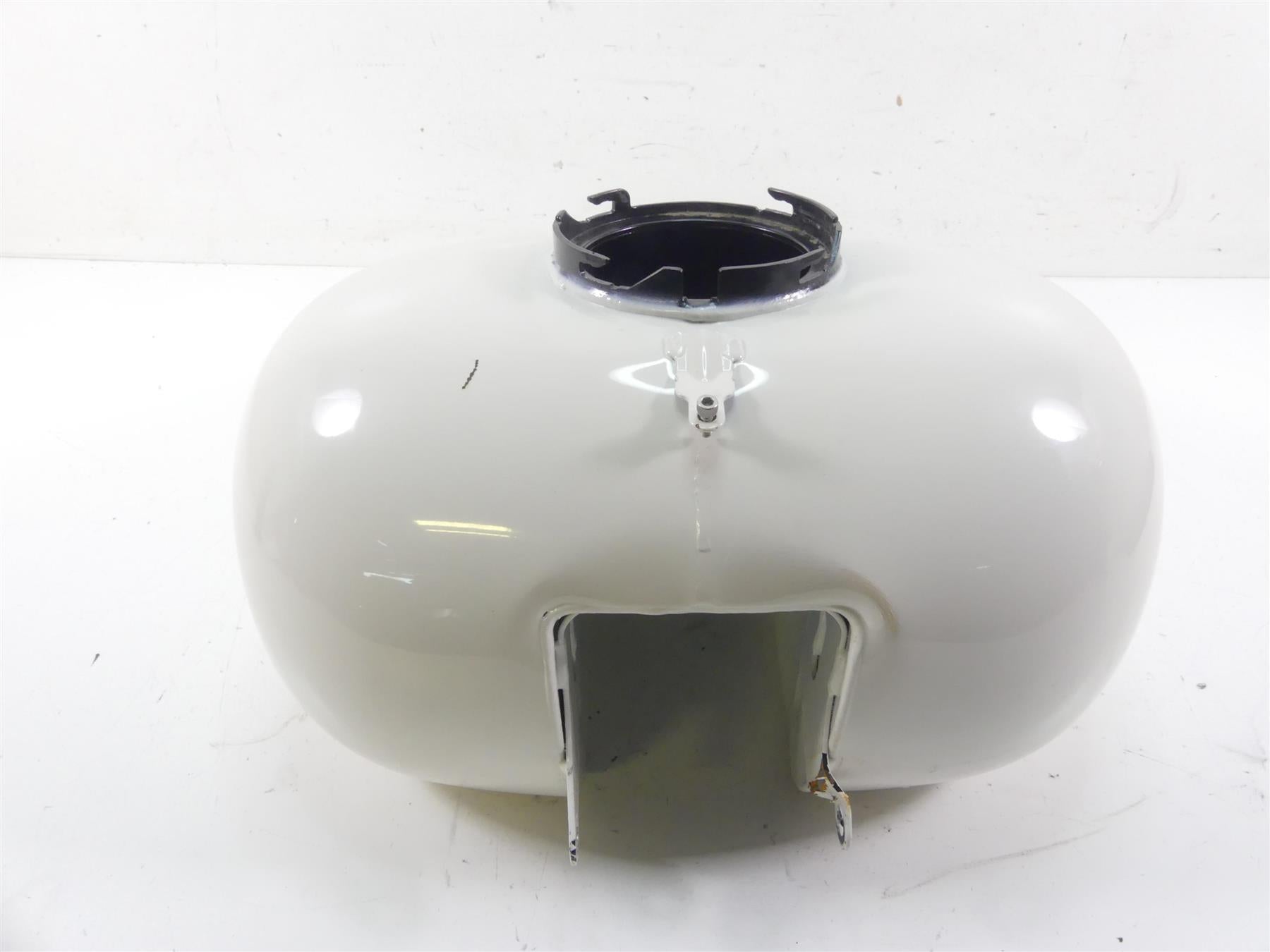 2012 Harley Touring FLHTP Electra Glide Fuel Gas Petrol Tank - Read 61356-08 {{ shop.shopifyCountryName }} - Mototech271