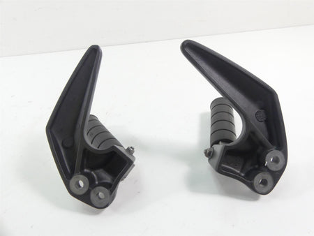 2007 Yamaha XVS1300 V-Star Rear Passenger Foot Peg Footpeg Set 3D8-27430-00-00 {{ shop.shopifyCountryName }} - Mototech271
