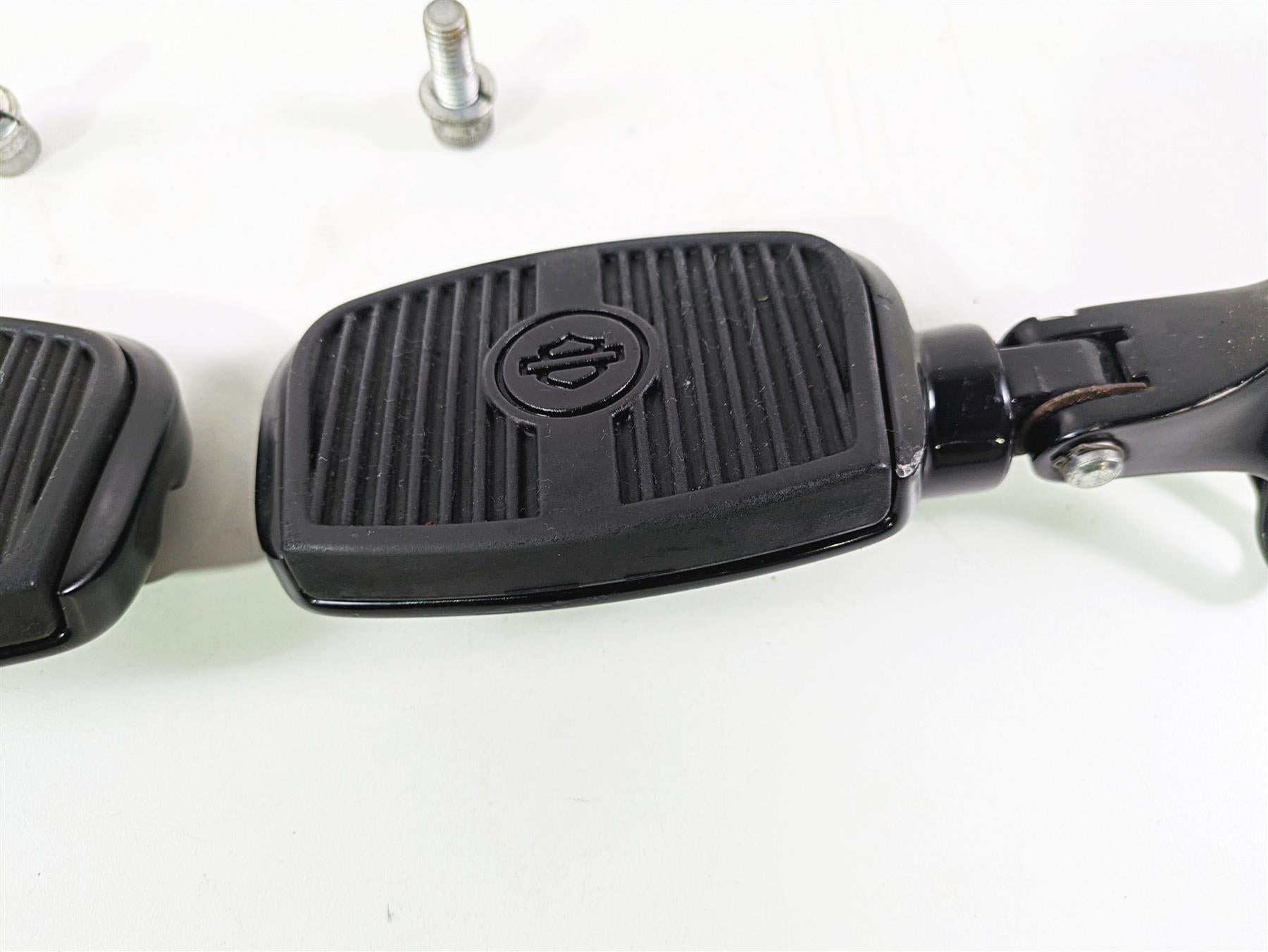 2016 Harley Touring FLHR Road King Rear Passenger Footpeg Set Black 50500146 {{ shop.shopifyCountryName }} - Mototech271