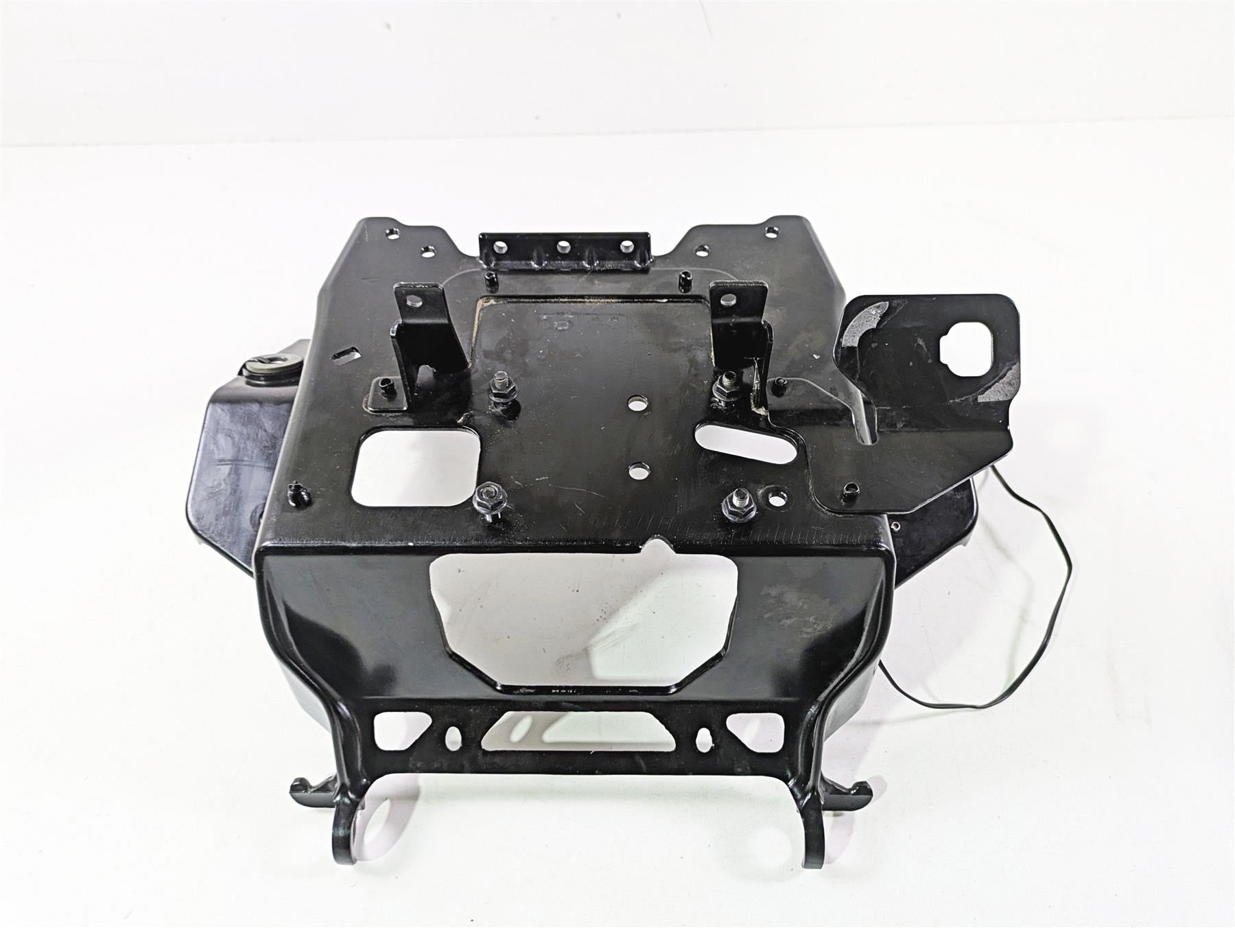 2017 Indian Chieftain Limited Front Fairing Stay Holder Carrier 1022608 {{ shop.shopifyCountryName }} - Mototech271