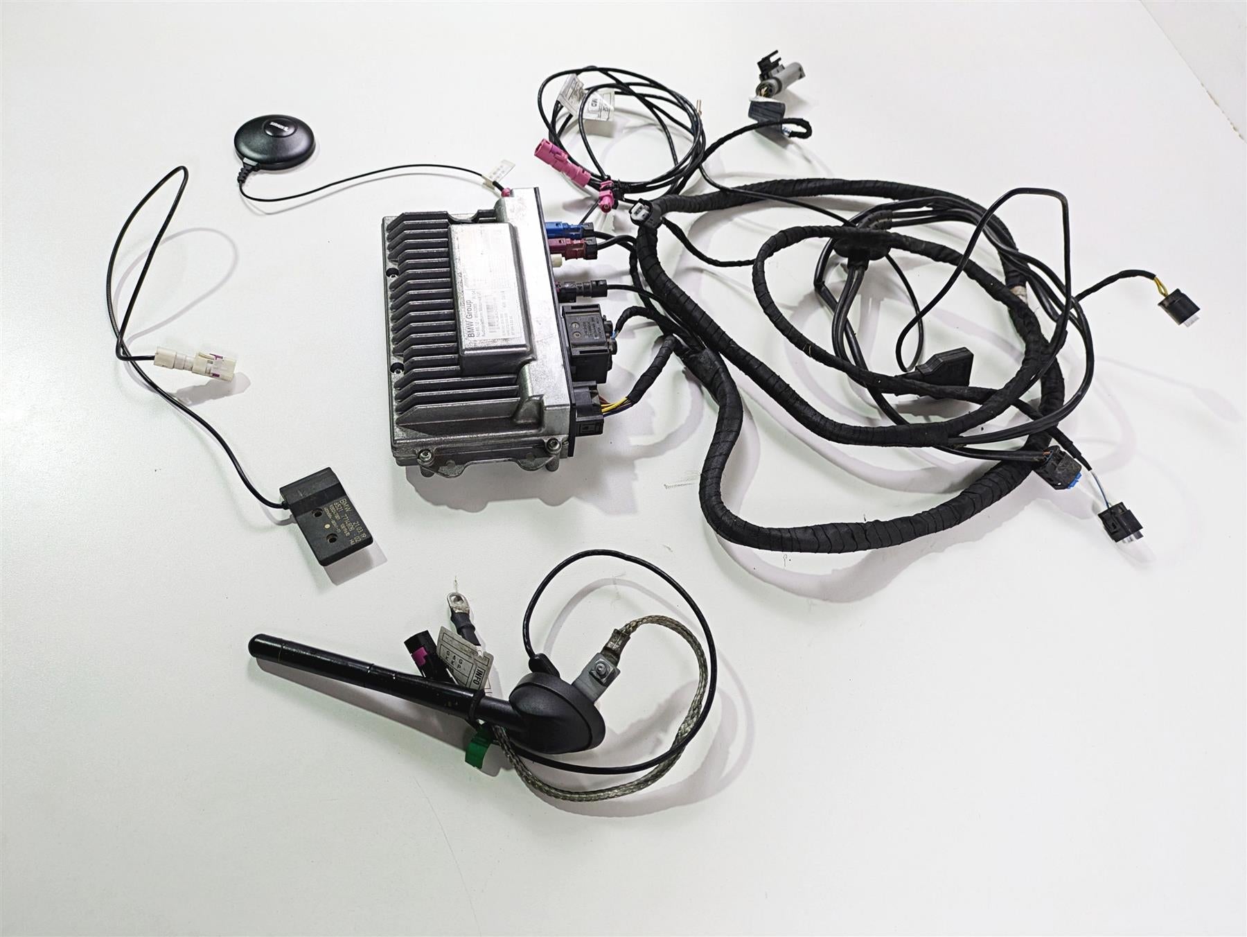 2019 BMW R1250RT K52 Bluetooth Radio + Wiring & Antennas Set 65128542065 {{ shop.shopifyCountryName }} - Mototech271