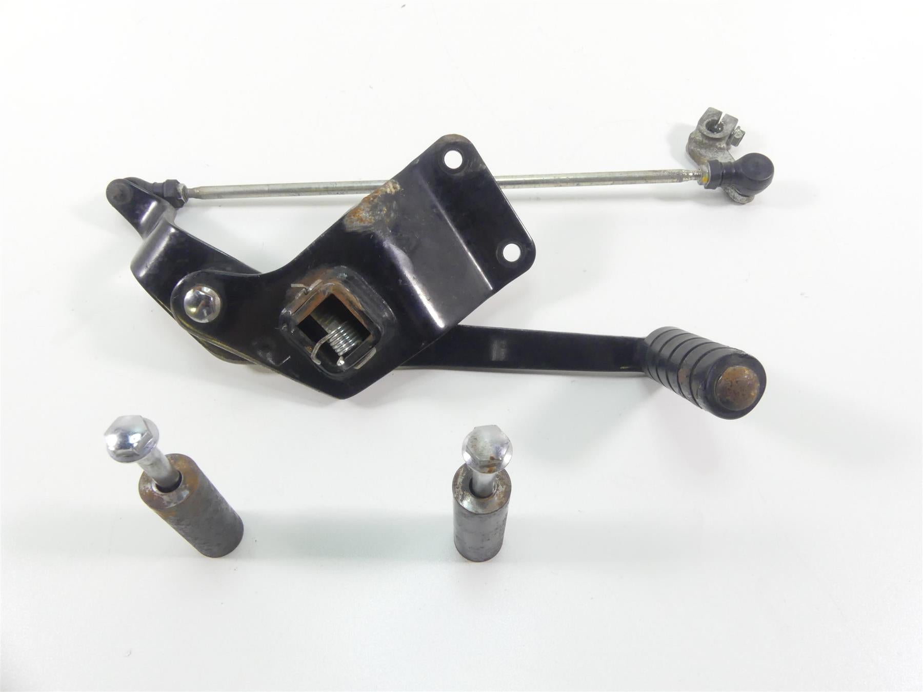 2016 Honda VT1300 CRG Stateline Left Front Footpeg Mount & Shifter 50625-MFY-A00 {{ shop.shopifyCountryName }} - Mototech271