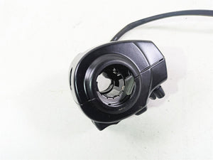 2015 Harley Touring FLHTKL Electra Glide Right Ptt Control Switch 71500130C