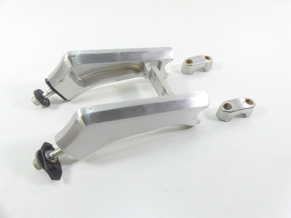 2007 Suzuki M109R VZR1800 Boulevard Handlebar Riser Holder Set 56225-48G00 {{ shop.shopifyCountryName }} - Mototech271
