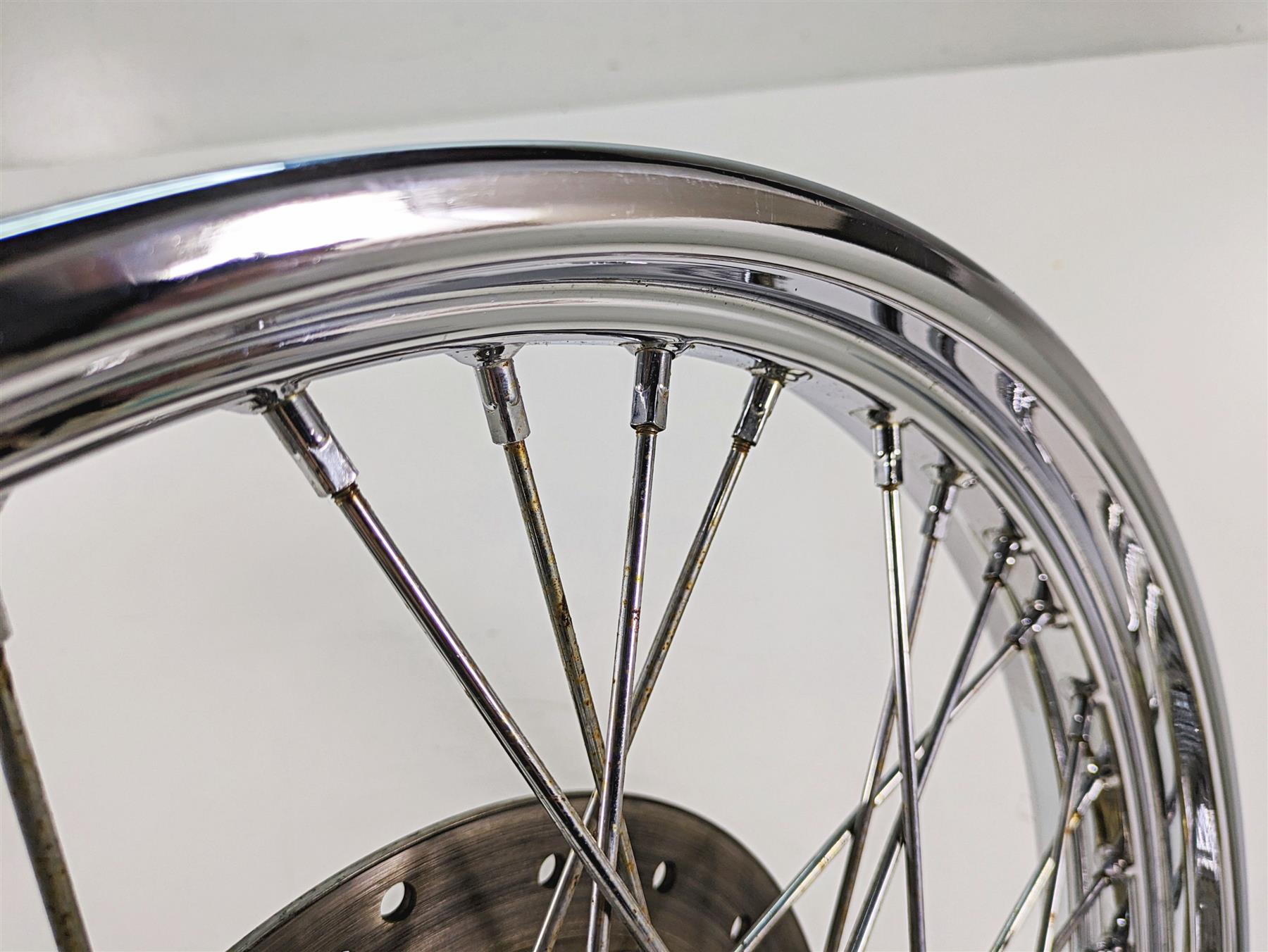 2007 Harley Sportster XL1200 C Straight 21x2.15 Front Wheel Rim 43557-05A {{ shop.shopifyCountryName }} - Mototech271
