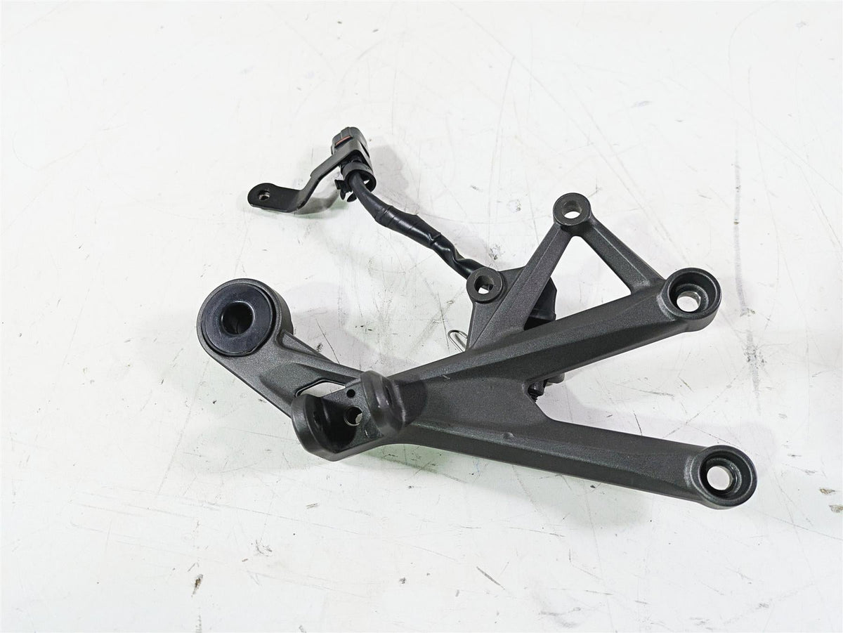 2020 Triumph Daytona 765 Moto2 Right Rider Footpeg Foot Rest Mount T2083382 {{ shop.shopifyCountryName }} - Mototech271