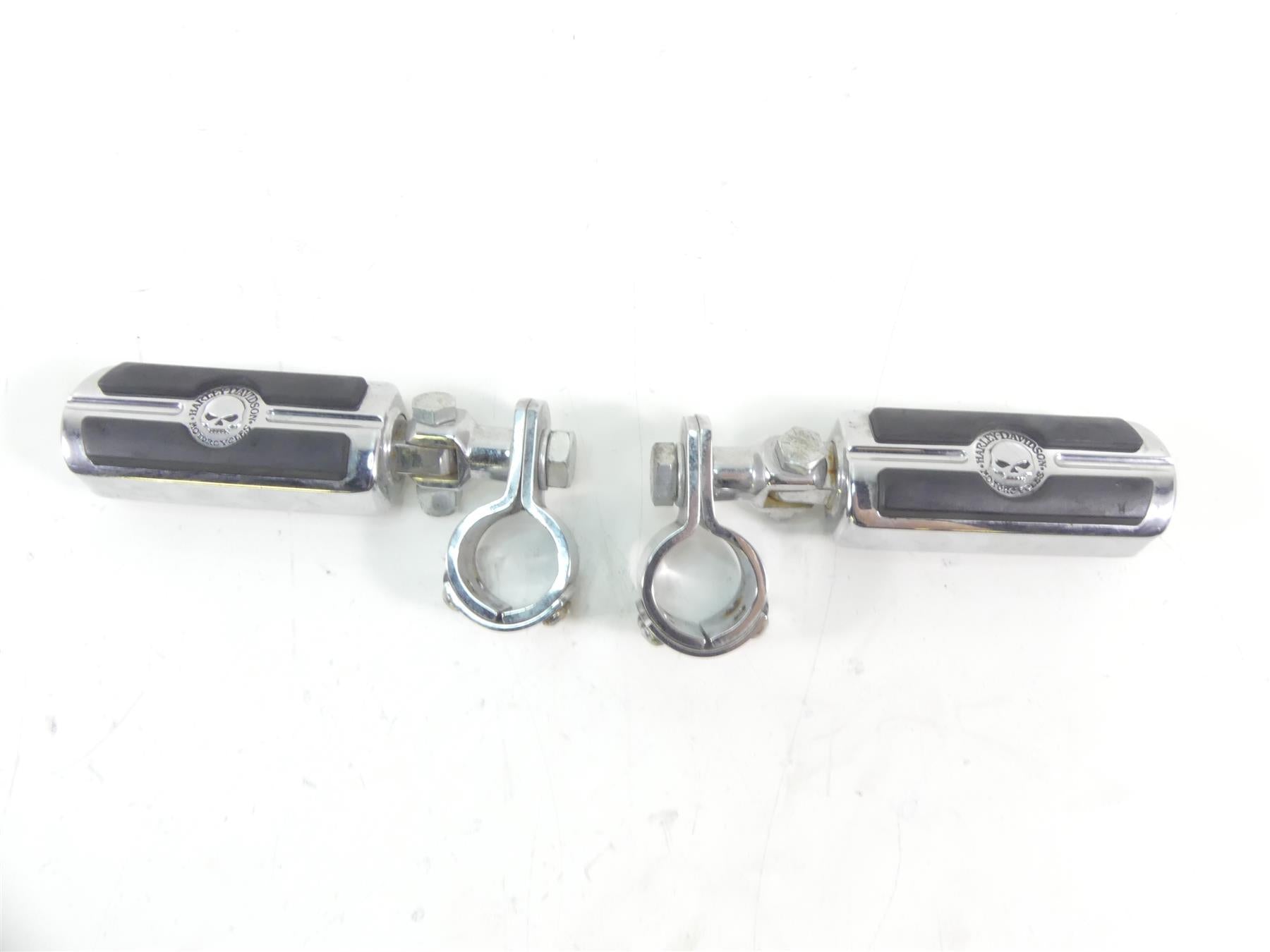 2007 Harley Touring FLHR SE CVO Road King Highway Foot Peg Footpeg Set 50500858 {{ shop.shopifyCountryName }} - Mototech271