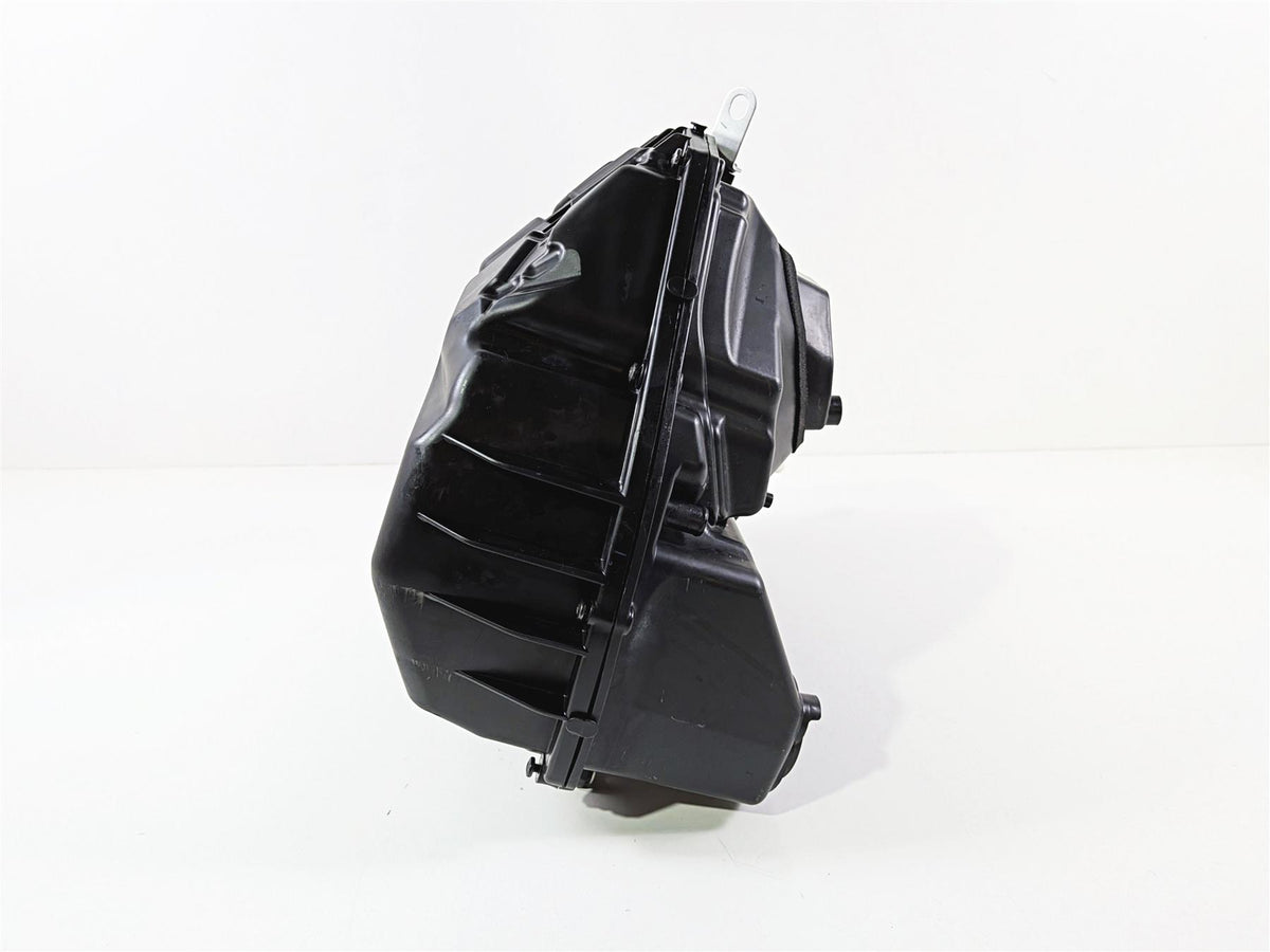 2024 Yamaha YZF R1 RN65 Air Box Cleaner & Injectors B3L-14411-00-00 {{ shop.shopifyCountryName }} - Mototech271