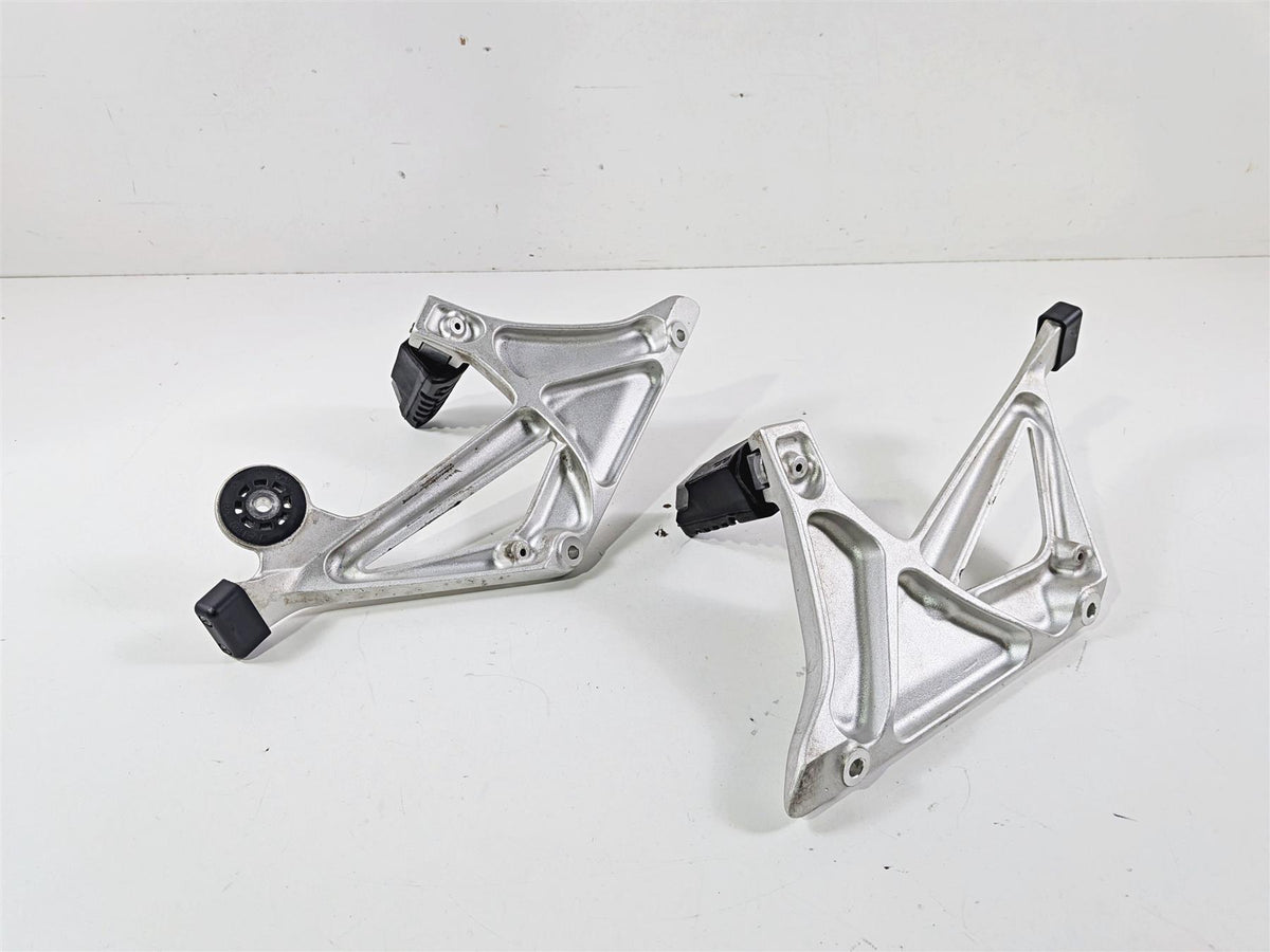 2016 BMW R1200RT RT RTW K52 Passenger Foot Peg Rest Set 46718534789 46718534790 {{ shop.shopifyCountryName }} - Mototech271