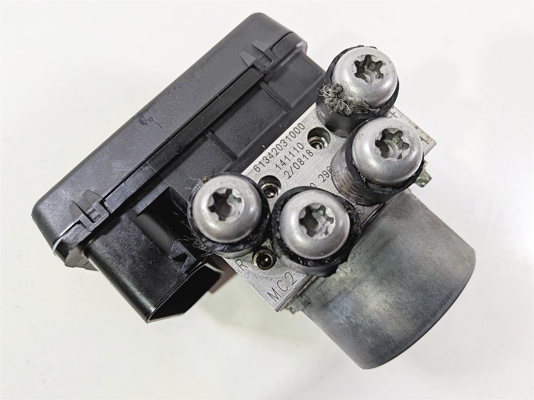 2015 KTM 1290 R Super Duke Abs Brake Control Module Pump 61342031000 61342031044-Mototech271