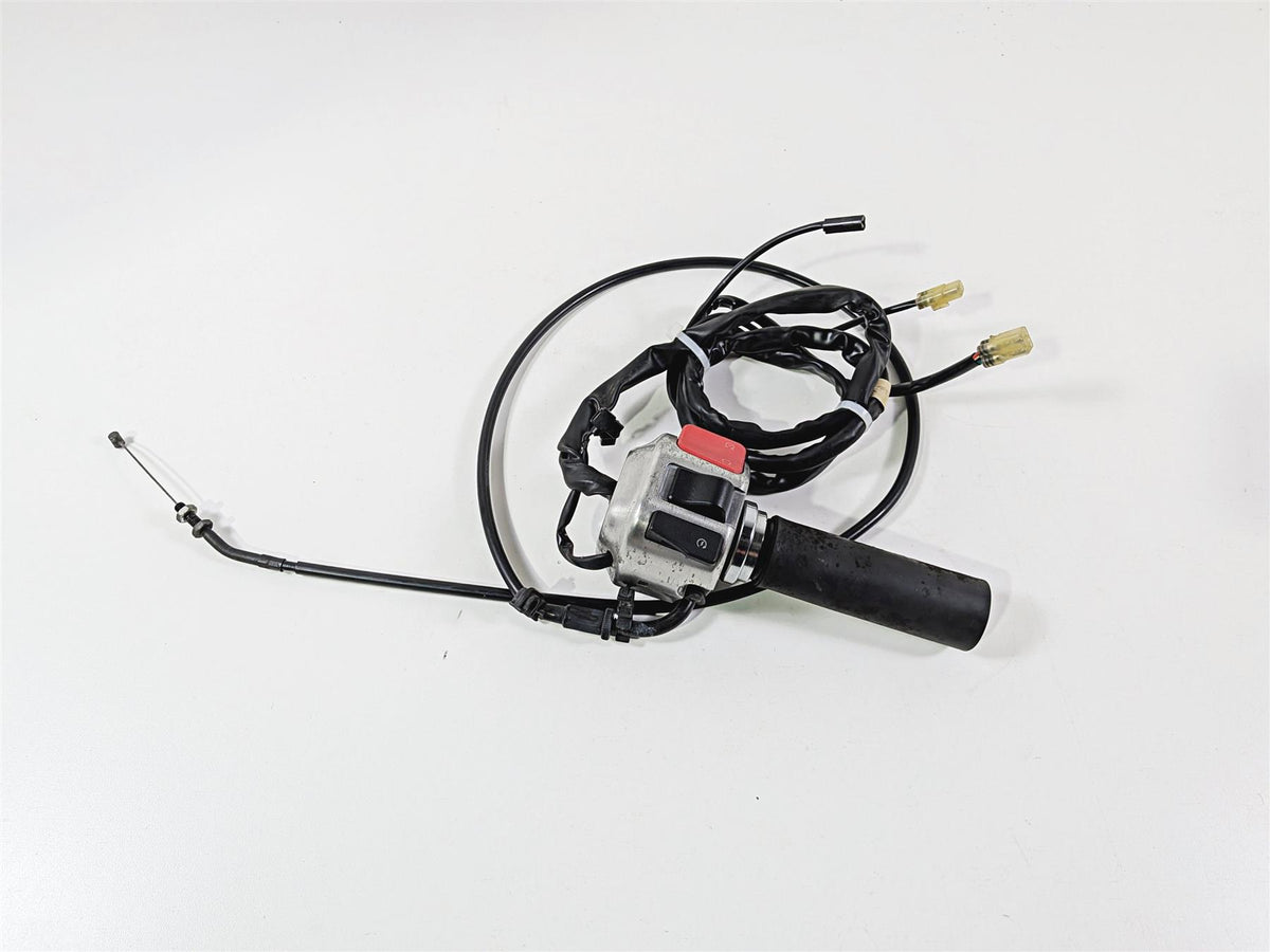 2012 Yamaha XV1900 Raider S Right Hand Control Switch Start 5C7-83973-10-00 {{ shop.shopifyCountryName }} - Mototech271