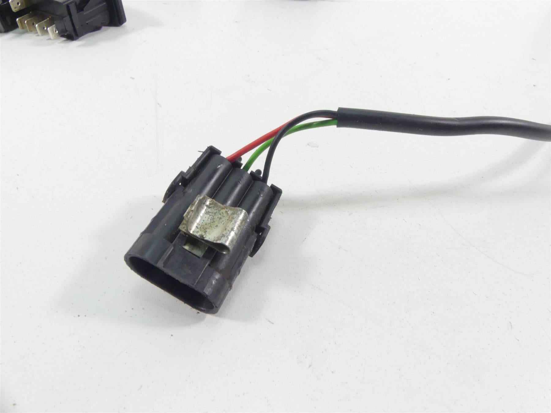 2018 Can Am Maverick X3 XMR Turbo R Light Diff Lock DPS Switch Set 6621025B2 {{ shop.shopifyCountryName }} - Mototech271