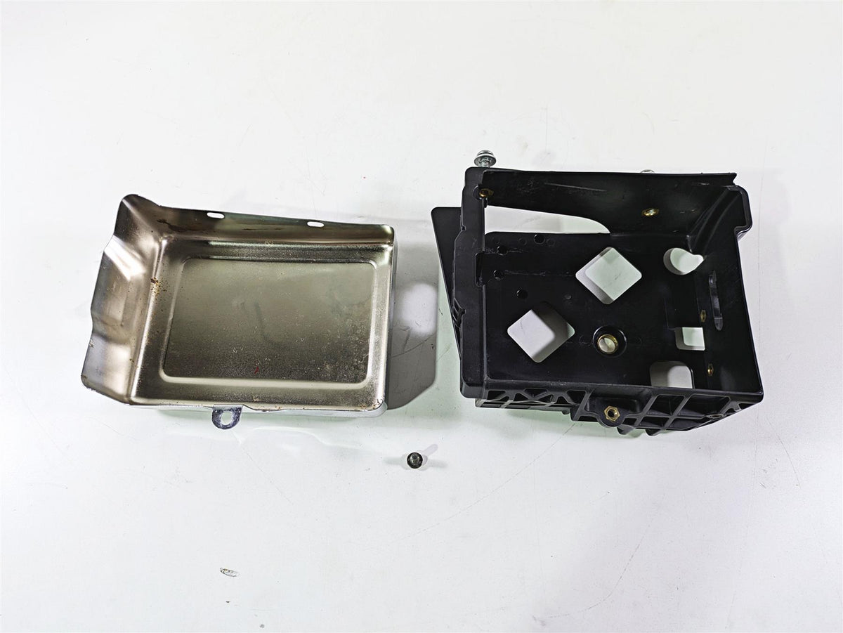 2014 Harley FXDL Dyna Low Rider Battery Tray & Chrome Cover 61300151 70379-06B {{ shop.shopifyCountryName }} - Mototech271