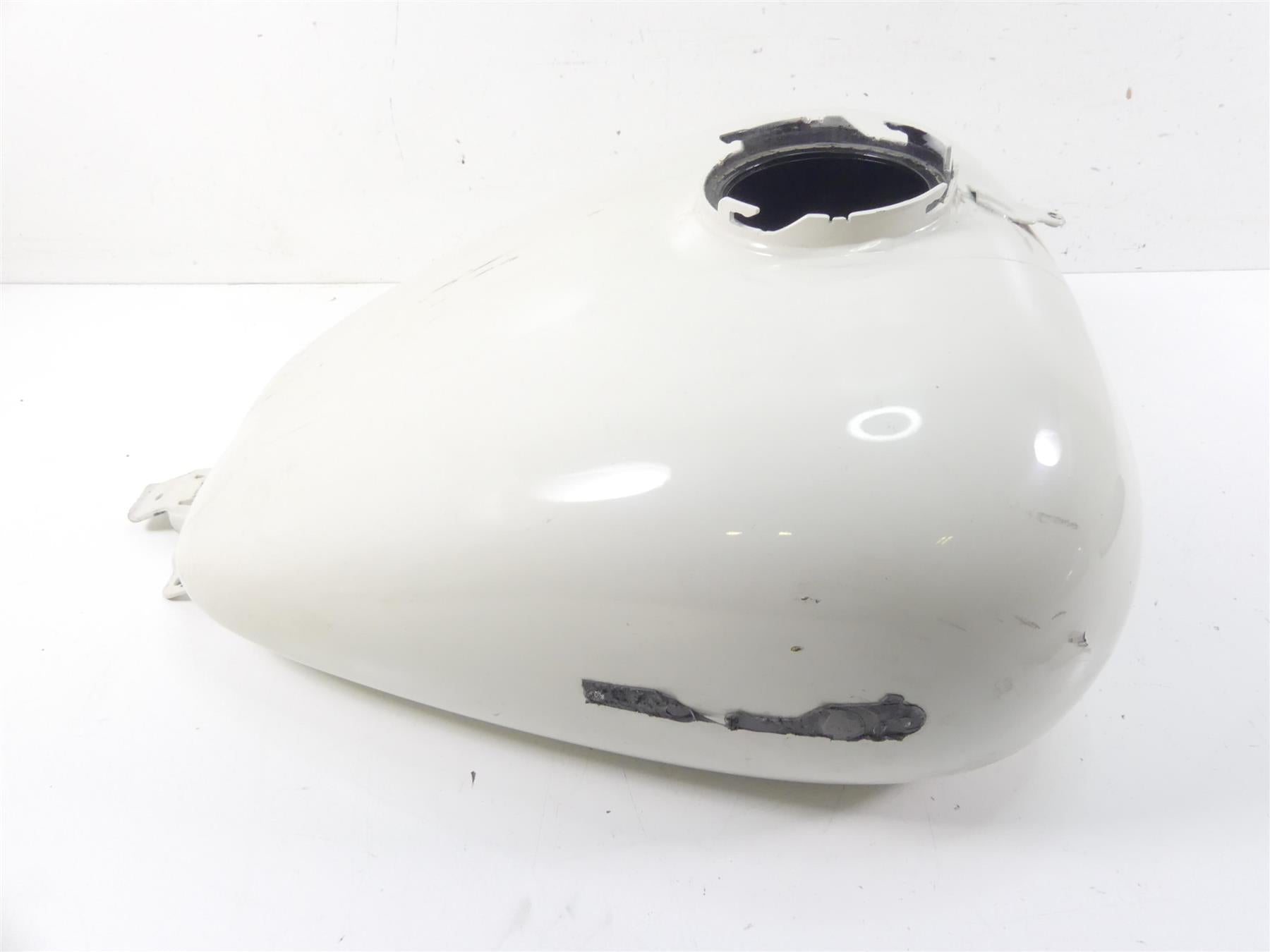 2013 Harley Touring FLHTP Electra Glide Fuel Gas Petrol Tank - No Dent 61356-08 {{ shop.shopifyCountryName }} - Mototech271