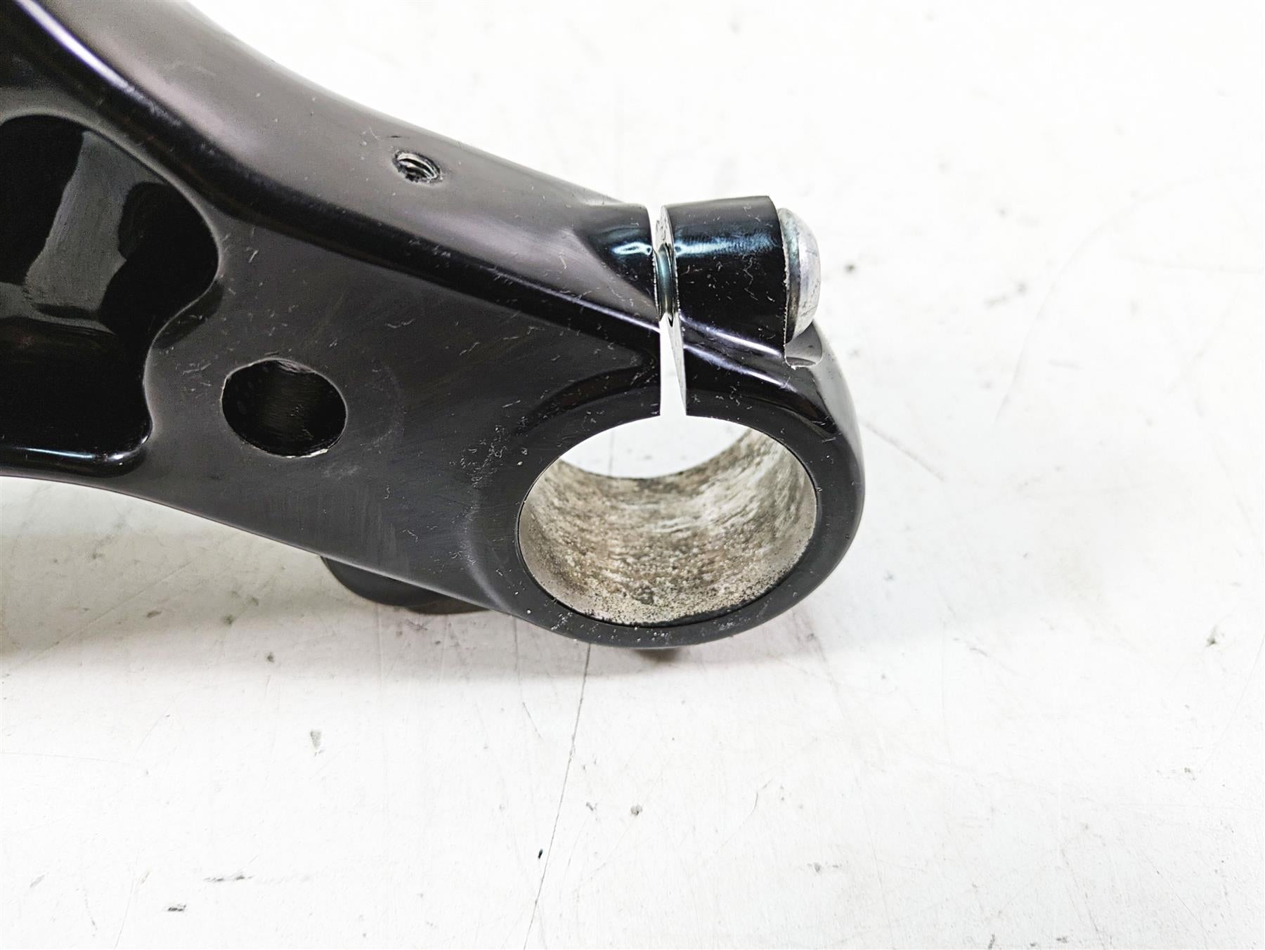 2017 Harley XL883 N Sportster Iron Upper Triple Tree Steering Clamp 46758-07 {{ shop.shopifyCountryName }} - Mototech271