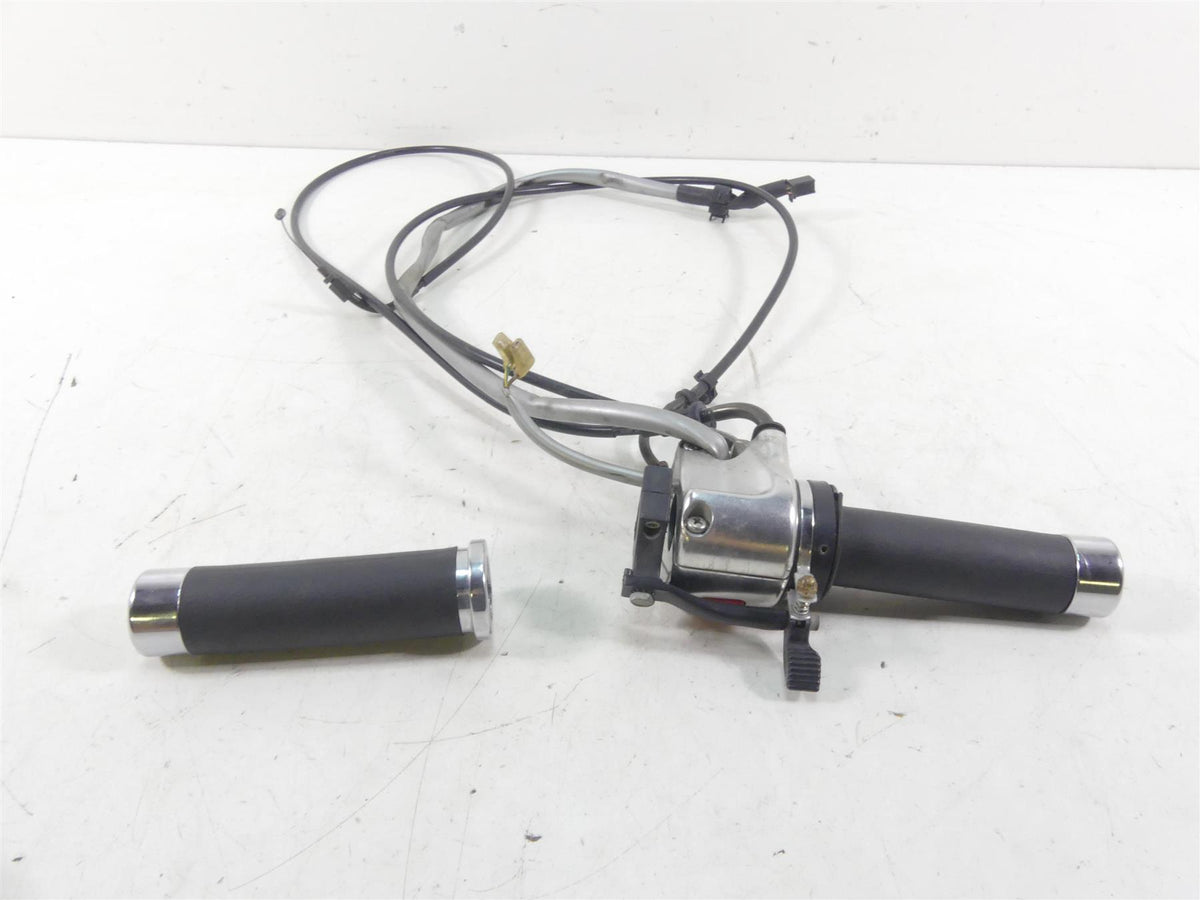 2002 Yamaha XVS1100 V-Star Right Hand Start Stop Control Switch 5BN-83975-00-00 {{ shop.shopifyCountryName }} - Mototech271