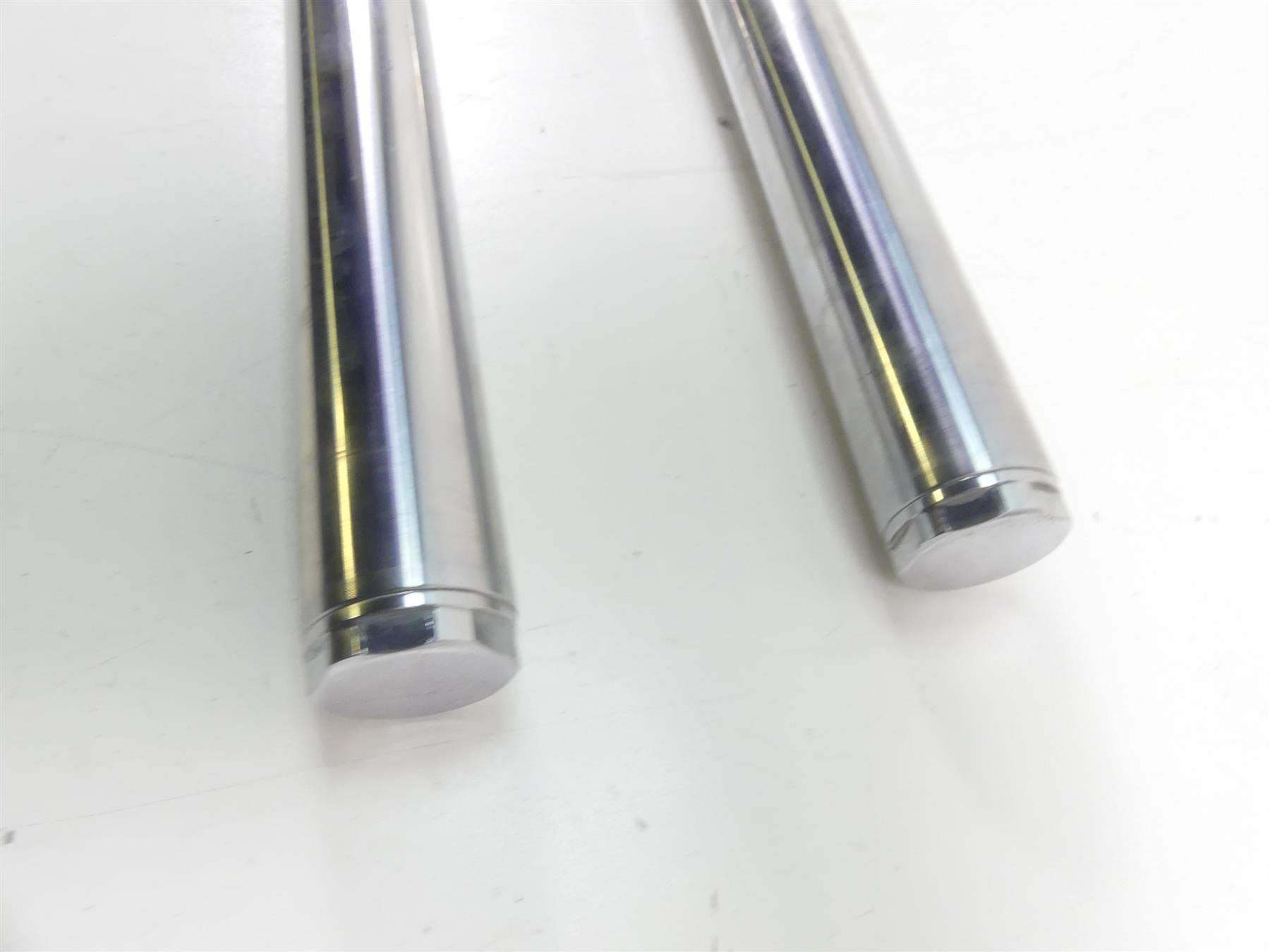 2005 Harley Dyna FXDLI Low Rider Front 39mm Fork Leg Set R 45947-04 L 45948-04 {{ shop.shopifyCountryName }} - Mototech271