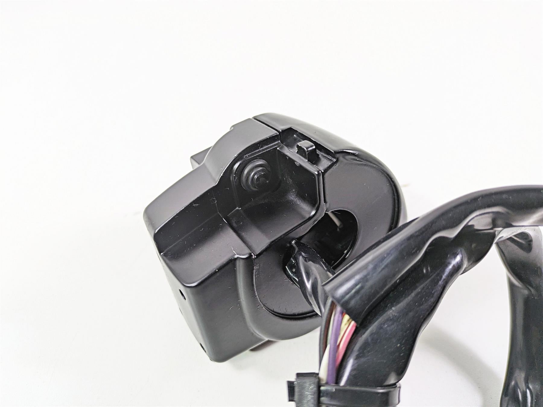 2009 Harley Touring FLHX Street Glide Right Hand Cruise Control Switch 71684-06A {{ shop.shopifyCountryName }} - Mototech271
