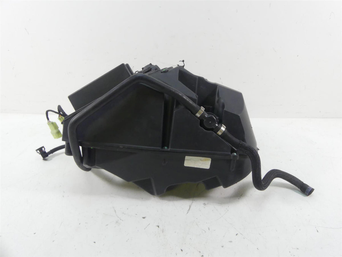 2017 Ducati Monster 1200 S Throttle Bodies Air Filter Cleaner Box Set 28240991 {{ shop.shopifyCountryName }} - Mototech271