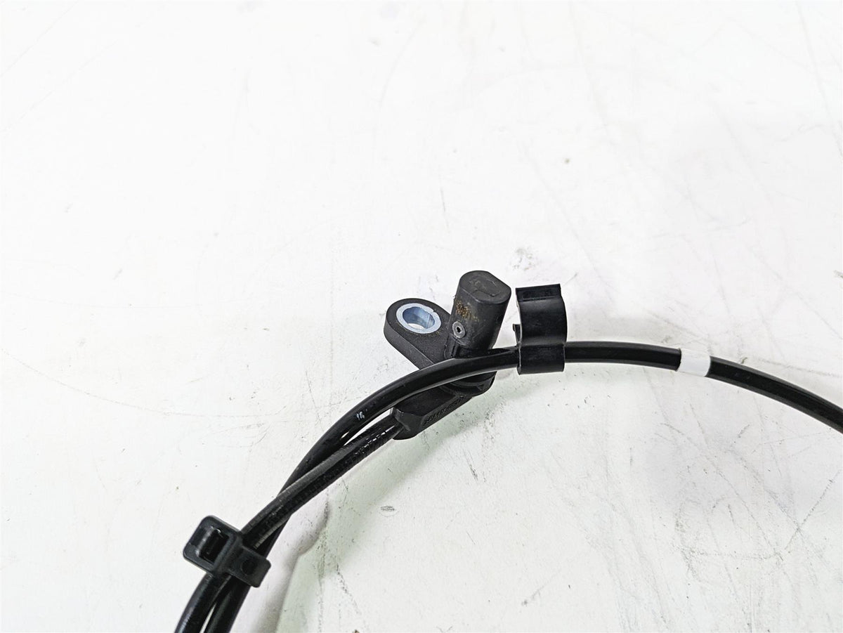 2020 Triumph Daytona 765 Moto2 Rear Abs Brake Wheel Speed Sensor T2021495 {{ shop.shopifyCountryName }} - Mototech271