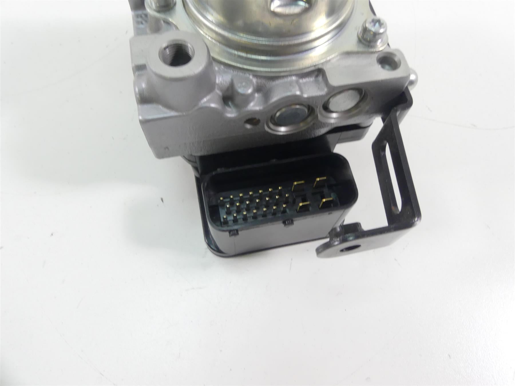 2019 Kawasaki ZX1400 ZX-14R Ninja Nissin Abs Brake Pump Module Unit 16082-0759 {{ shop.shopifyCountryName }} - Mototech271