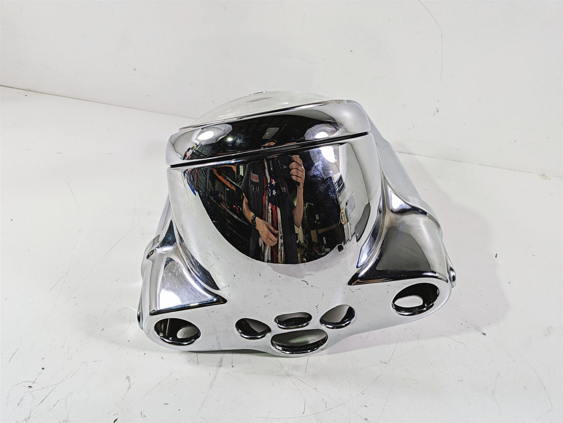 2012 Harley FLD Dyna Switchback Headlight Chrome Nacelle Set 61400078 57200024 {{ shop.shopifyCountryName }} - Mototech271