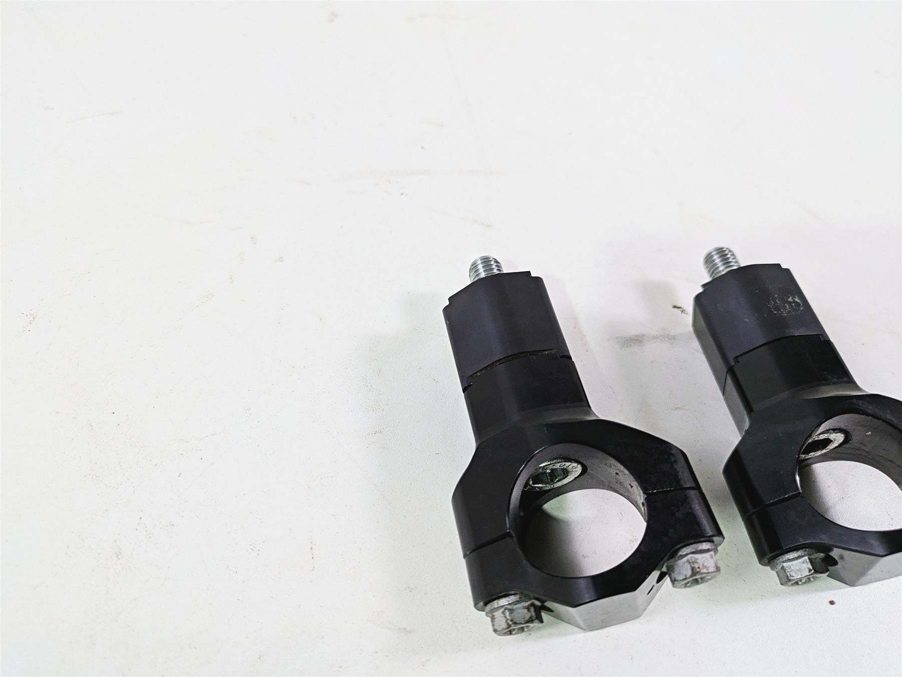 2020 KTM 1290 Super Adventure R Handlebar Riser + Extension Holder 00050000927 {{ shop.shopifyCountryName }} - Mototech271