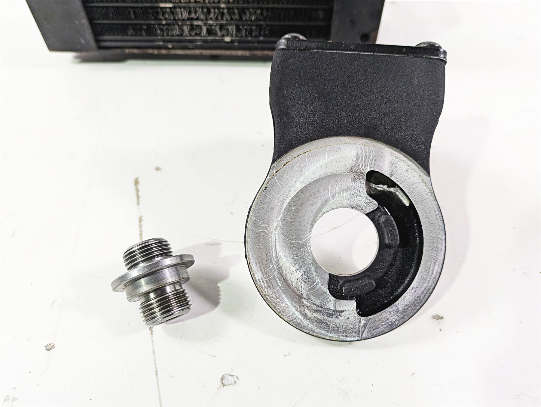 2008 Harley Touring FLHTP Electra Glide Oil Cooler & Flange Set 63083-11A {{ shop.shopifyCountryName }} - Mototech271