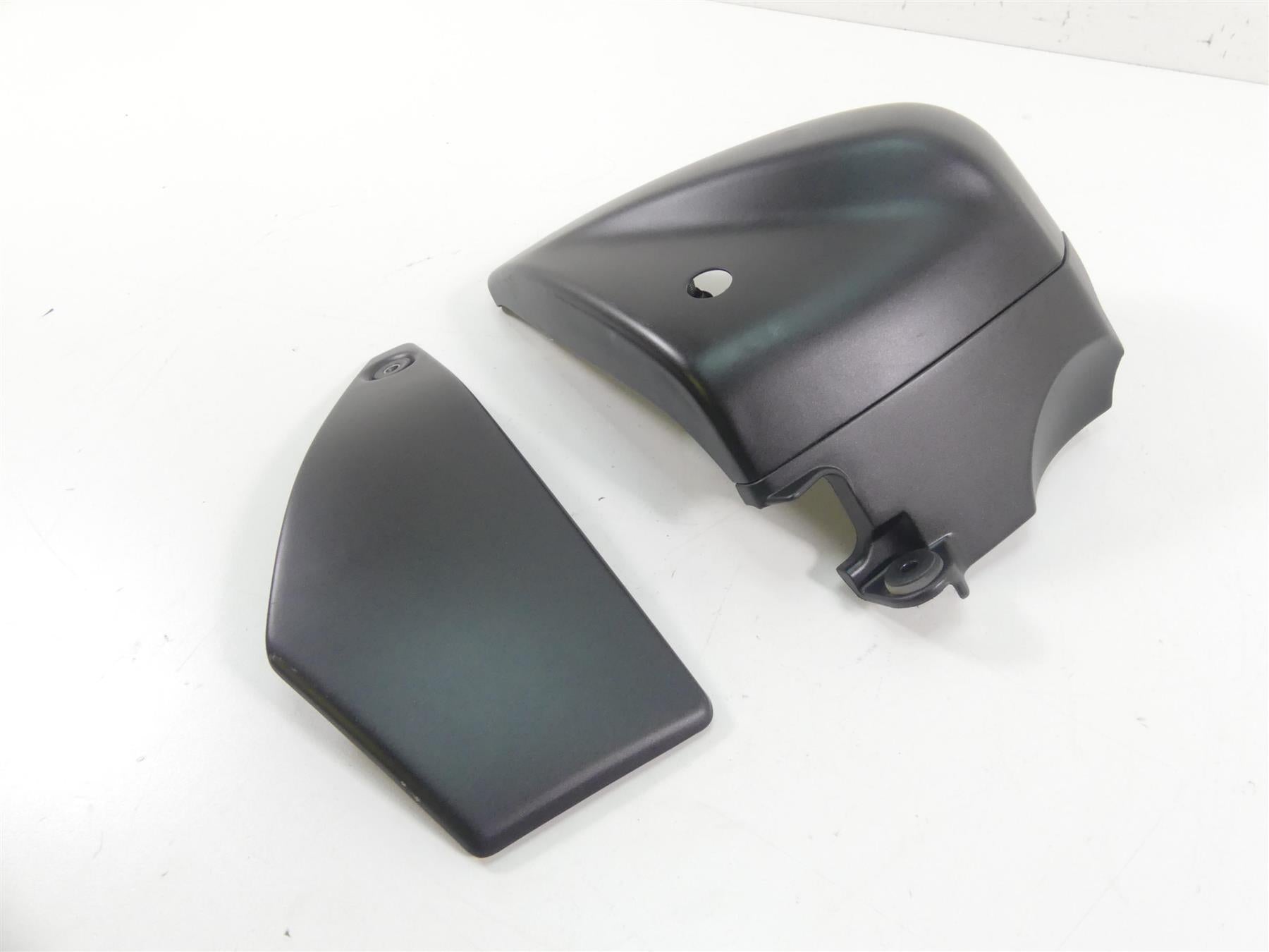 2009 Yamaha XV1700 Road Star Warrior Side Cover Fairing Cowl Set 5PX-2179W-70 {{ shop.shopifyCountryName }} - Mototech271