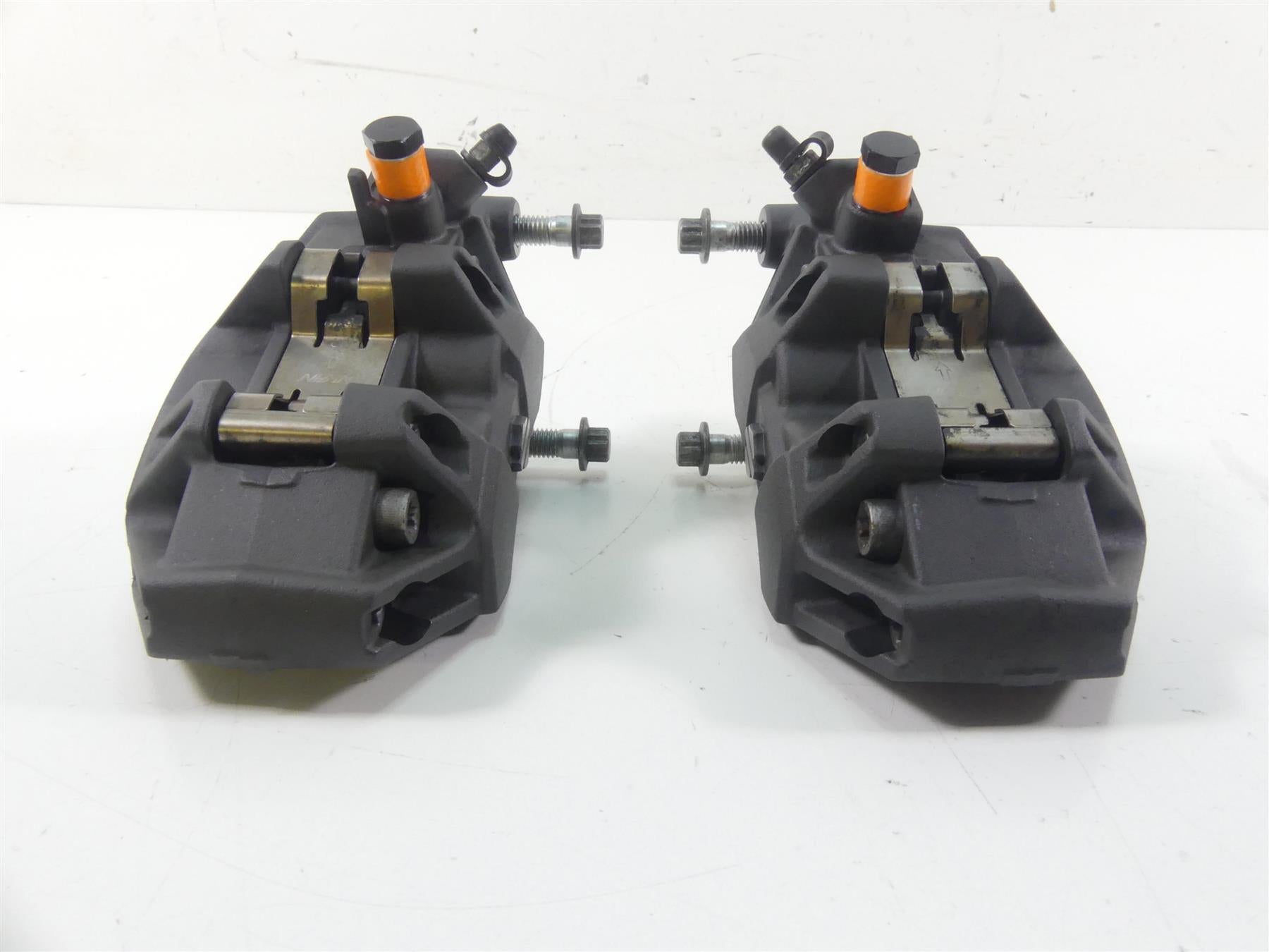 2009 Harley XR1200 Sportster Nissin Front Brake Caliper Set 42943-08 42944-08 {{ shop.shopifyCountryName }} - Mototech271