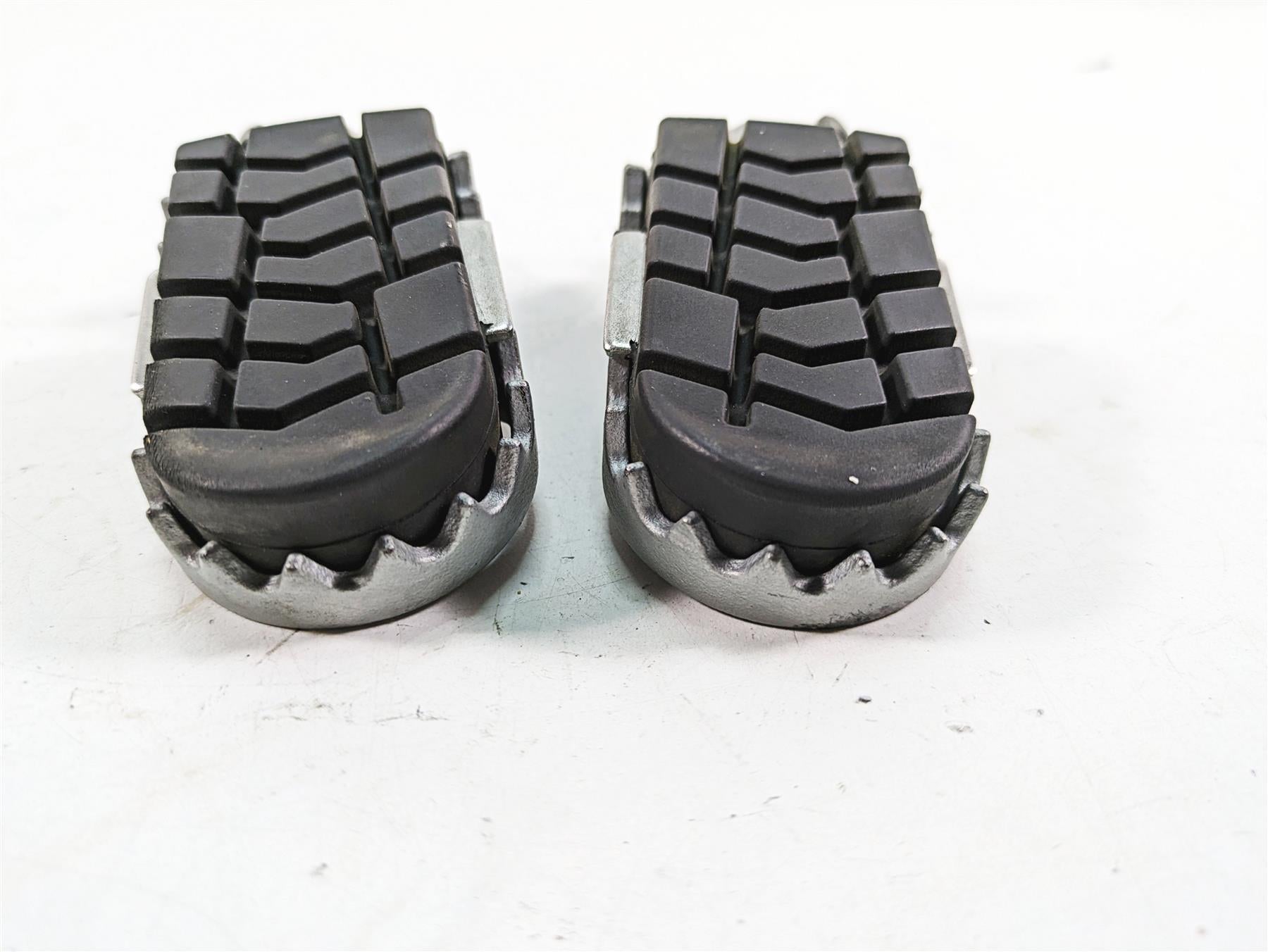 2018 KTM 1090 Adventure R Rider Footpegs Foot Peg Rest Set 60003040133 {{ shop.shopifyCountryName }} - Mototech271