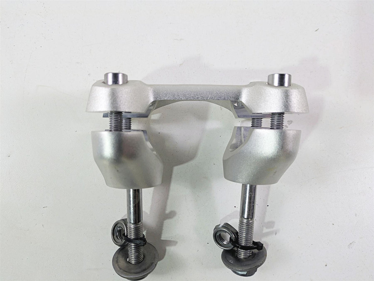 2024 Triumph Street Triple 765 R Handlebar Mounts Risers T2043974 T2043979 {{ shop.shopifyCountryName }} - Mototech271