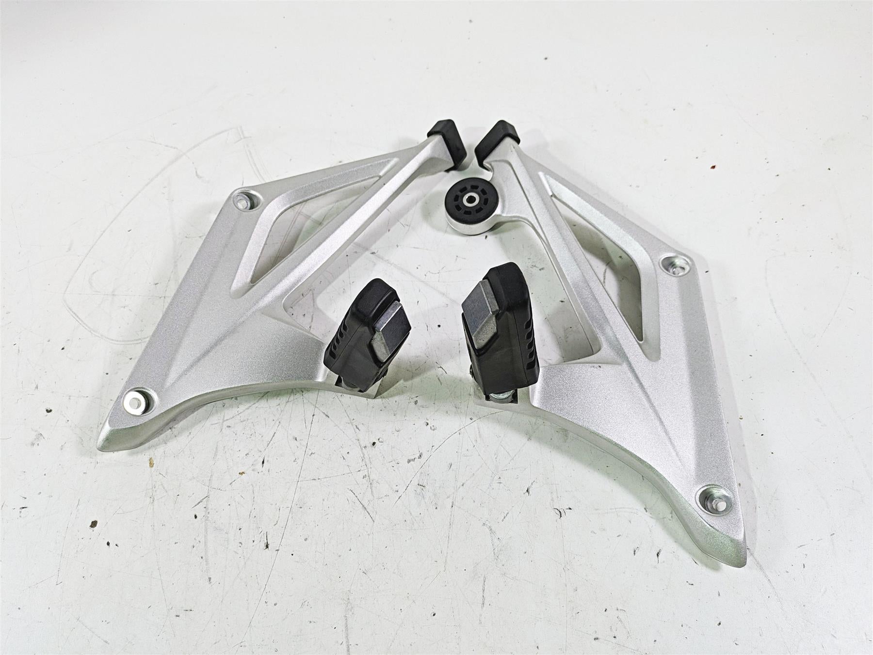 2014 BMW R1200 RT RTW K52 Passenger Footpeg Set 46718534789 46718534790 {{ shop.shopifyCountryName }} - Mototech271