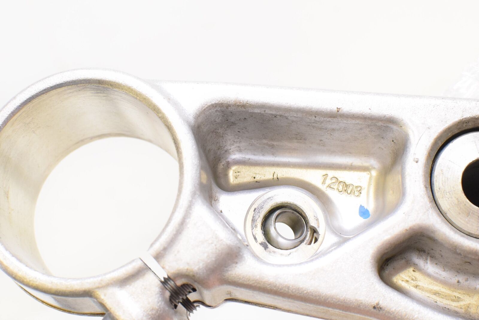 2012 Triumph Daytona 675 41mm Lower Triple Tree Steering Yoke T2044130 {{ shop.shopifyCountryName }} - Mototech271