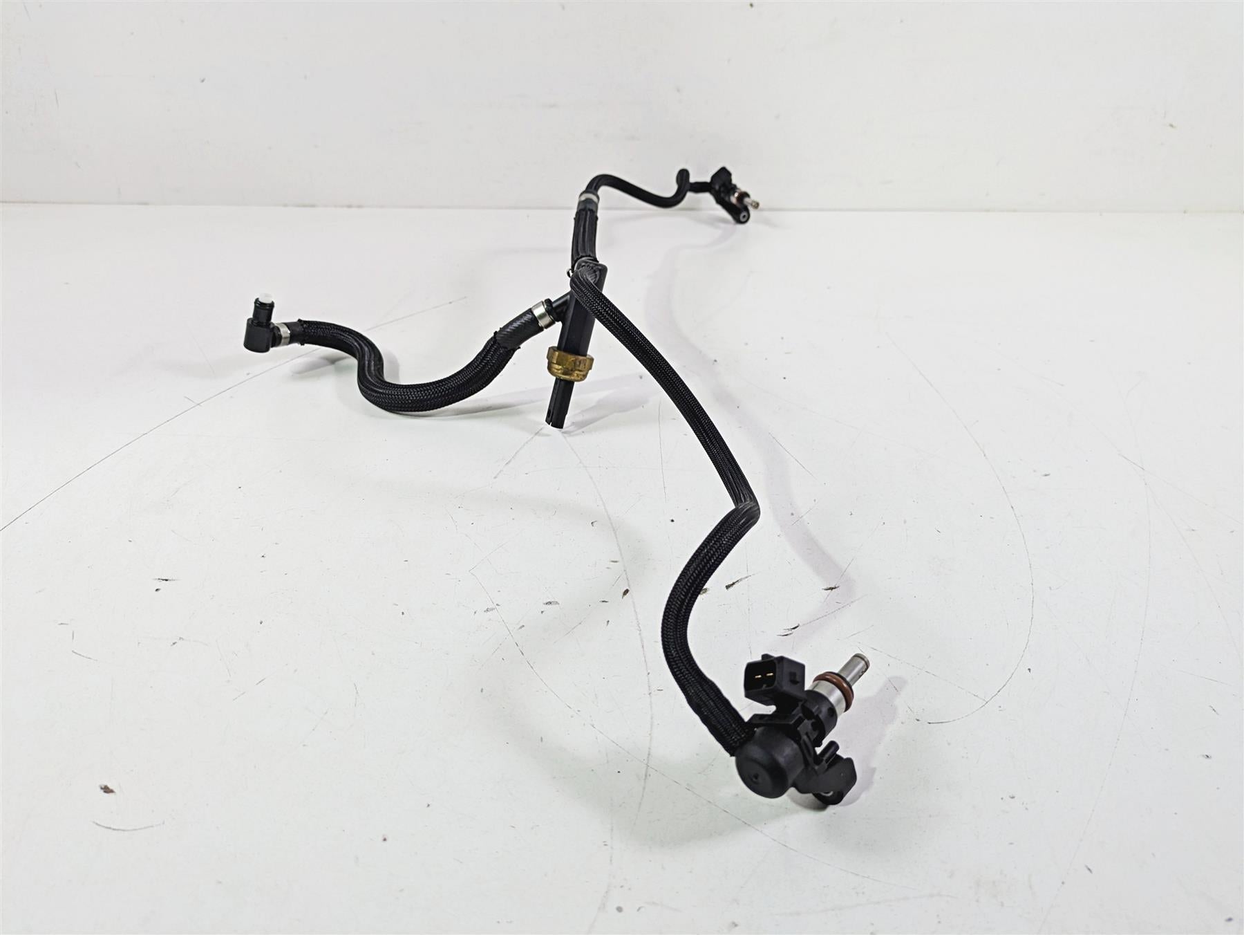 2016 BMW R1200RS K54 Fuel Injectors & Line Set 13617672335 {{ shop.shopifyCountryName }} - Mototech271