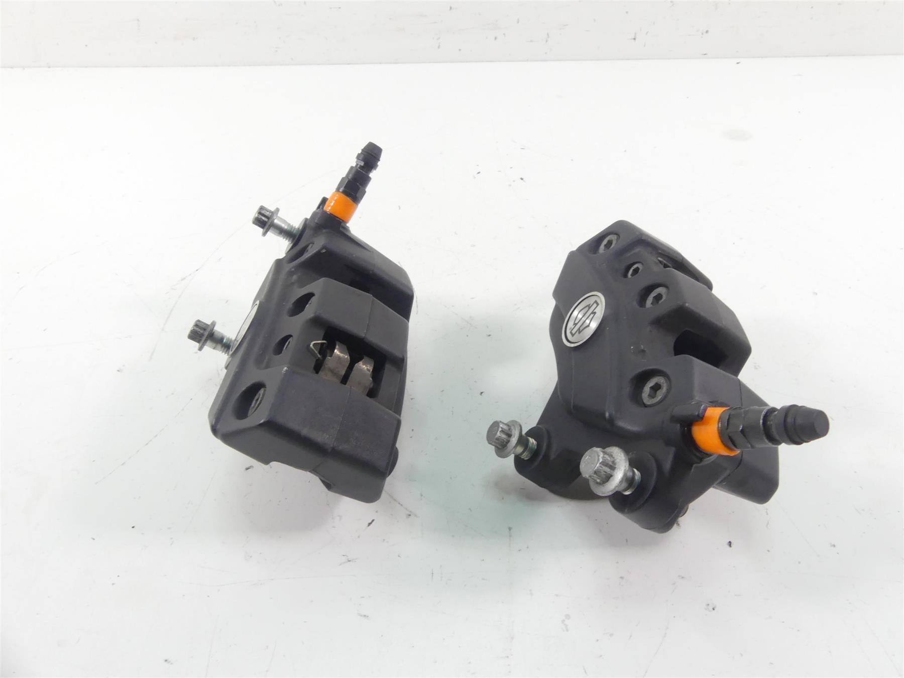2012 Harley Touring FLHTK Electra Glide Brembo Front Brake Calipers 43027-08 {{ shop.shopifyCountryName }} - Mototech271