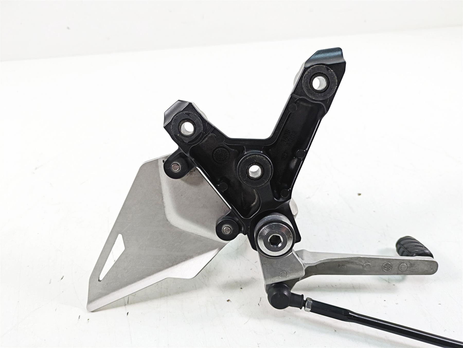 2018 Kawasaki ZX1002 Ninja H2 SX Left Front Footpeg & Shifter Set 35063-1418-46R {{ shop.shopifyCountryName }} - Mototech271