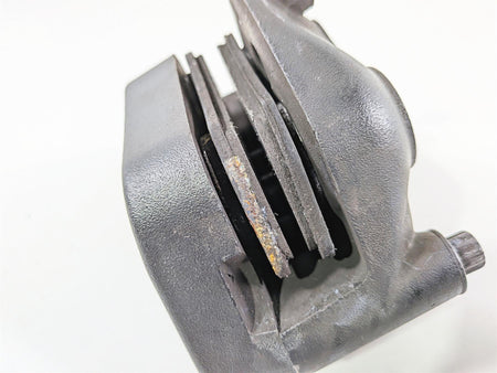 2006 Harley Davidson Dyna FXDBI Street Bob Front Brake Caliper 44046-00D {{ shop.shopifyCountryName }} - Mototech271