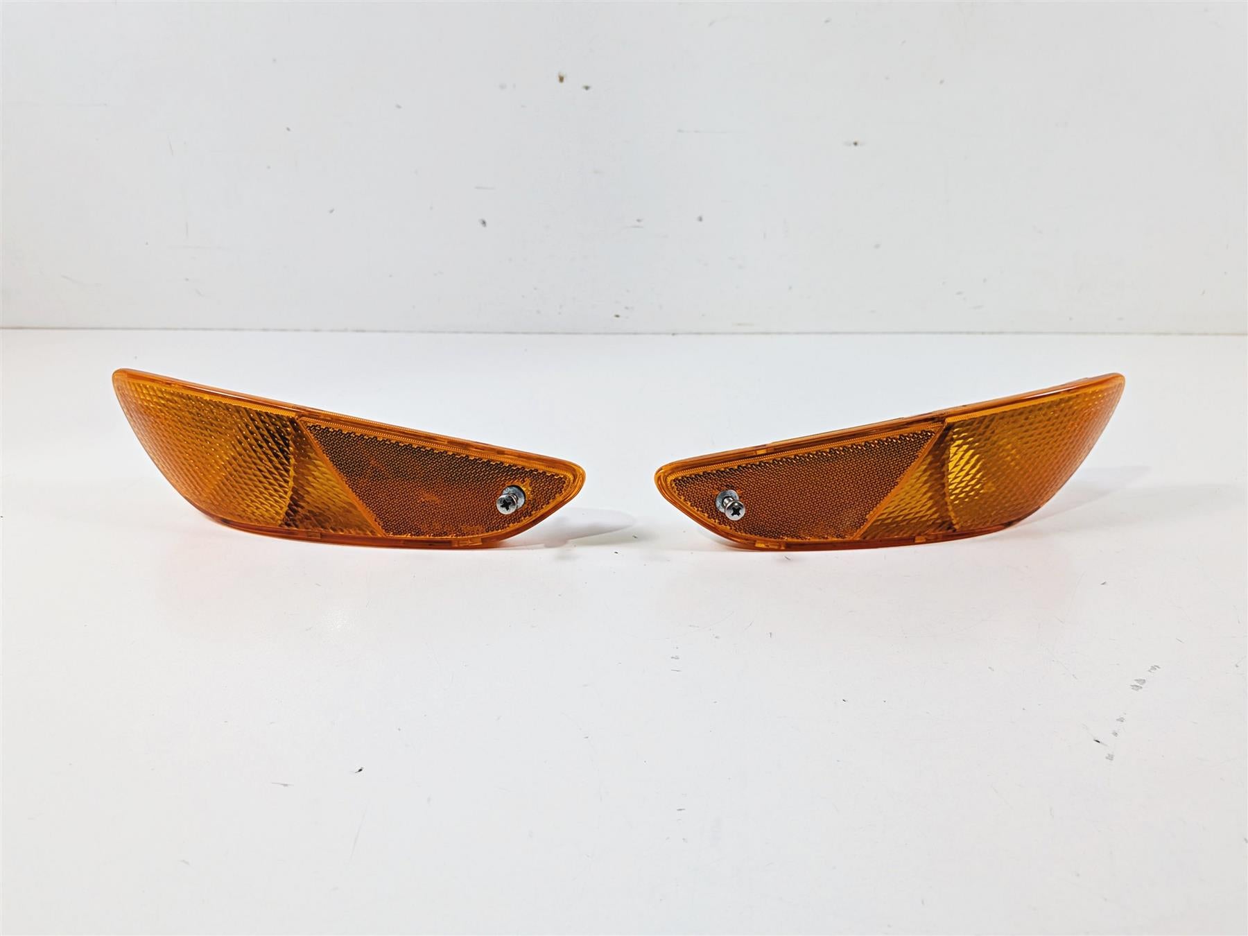 2002 BMW K1200LT 89V3 Front Blinker Cover Housing Set 63132305377 63132305378