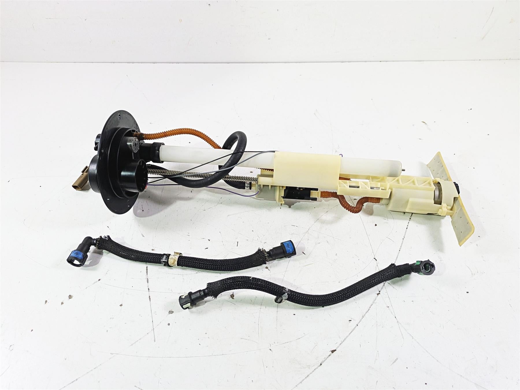 2012 Harley VRSCF Muscle V Rod Fuel Gas Petrol Pump - Tested 75310-07 75123-09 {{ shop.shopifyCountryName }} - Mototech271