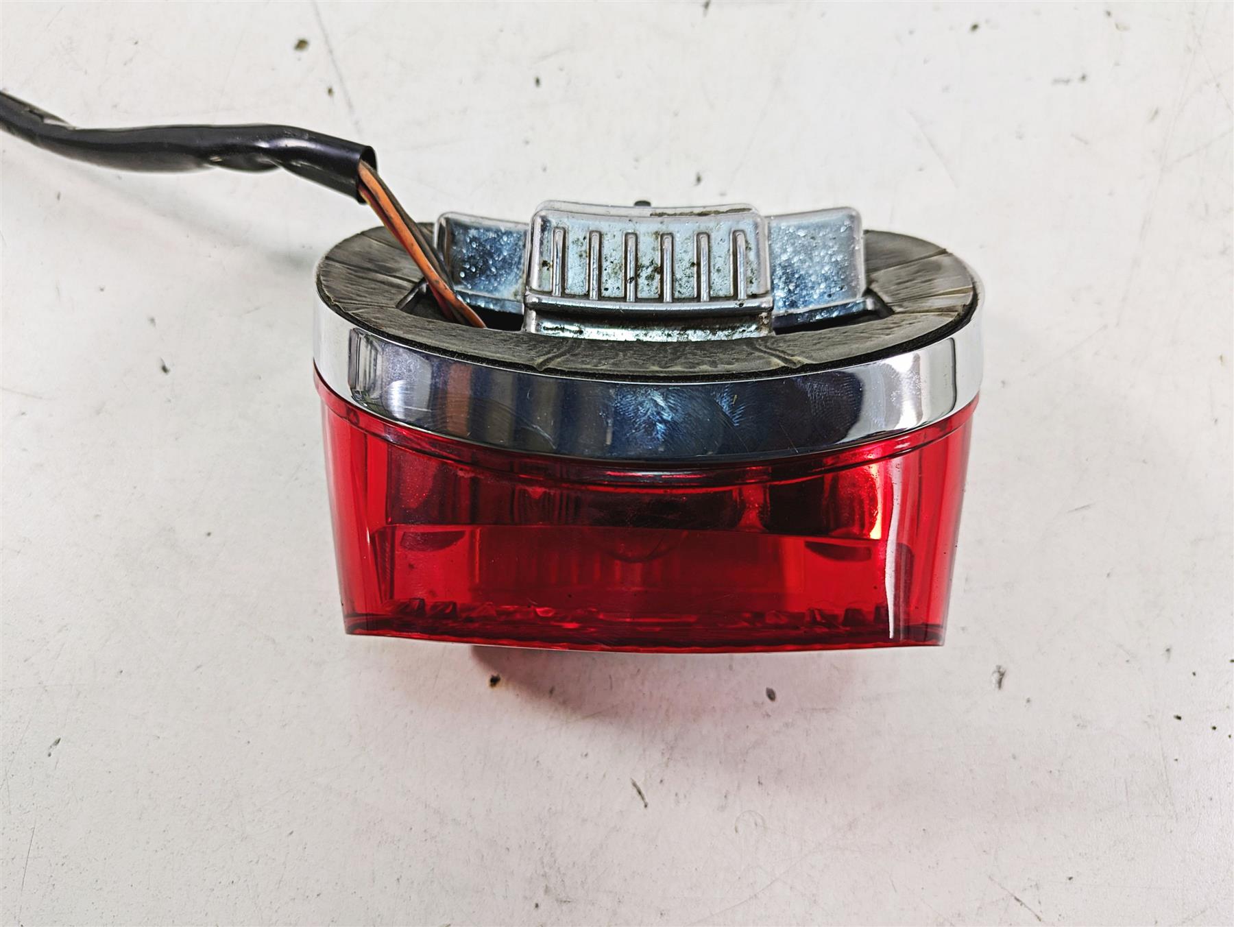 2006 Harley FLSTI Softail Heritage Tail Light Lamp Taillight 68140-04 {{ shop.shopifyCountryName }} - Mototech271