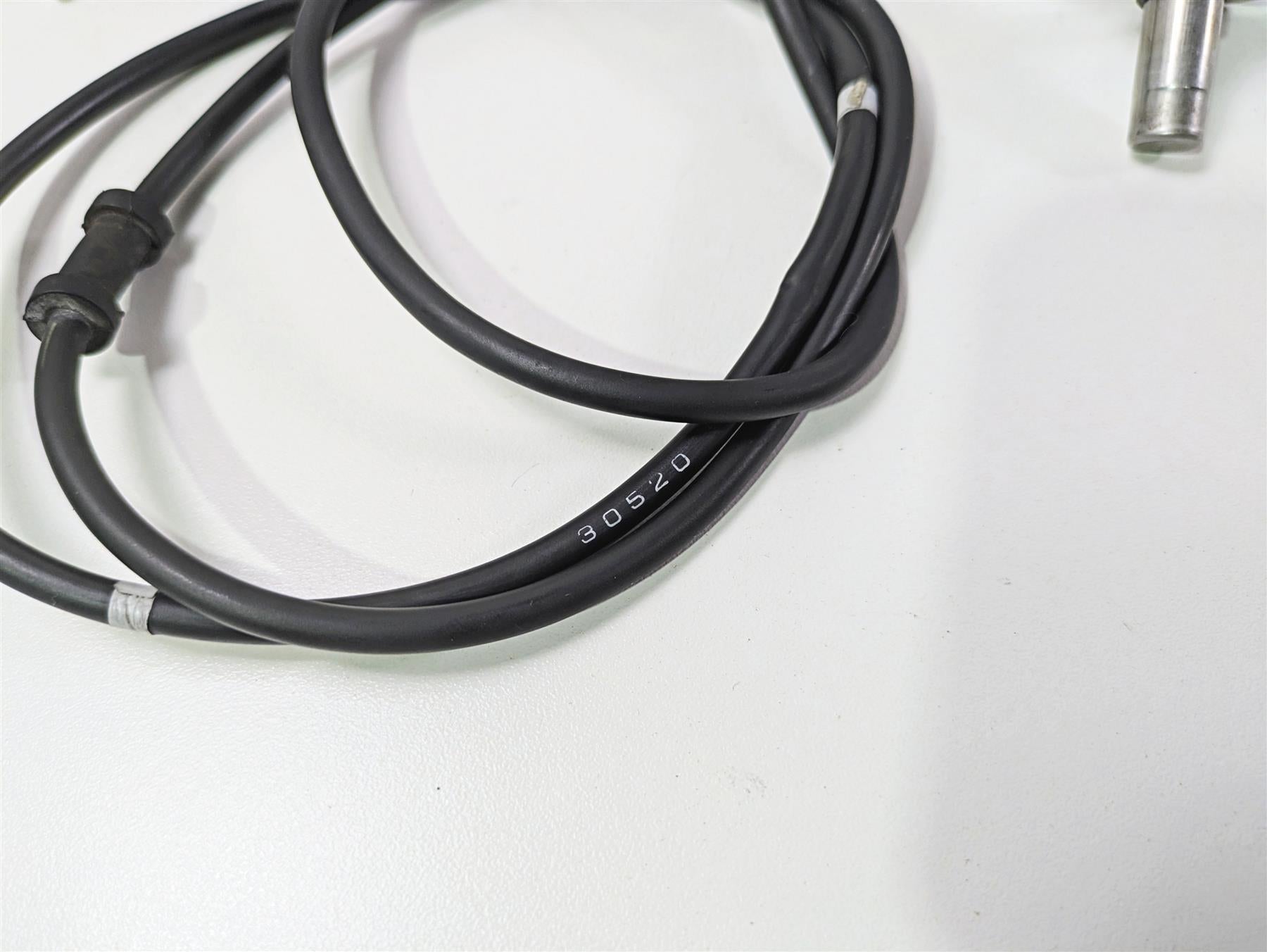 2014 Yamaha YZFR1 R1 RN22 Front Abs Brake Wheel Speed Sensor 1KB-85970-01-00 {{ shop.shopifyCountryName }} - Mototech271