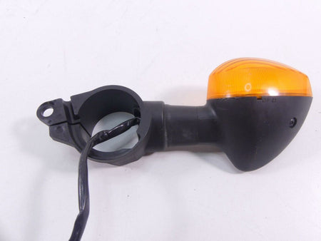2019 Yamaha VMX17 V-Max 1700 Front Blinker Turn Signal Set - Read 2S3-83310-10-0 {{ shop.shopifyCountryName }} - Mototech271