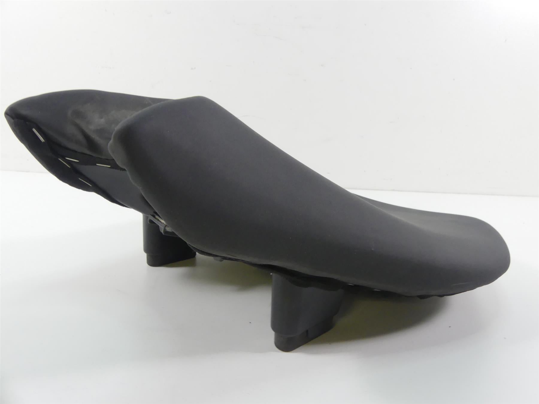 2010 Ducati Streetfighter 1098 S Front Driver Rider Saddle Seat 59511001A {{ shop.shopifyCountryName }} - Mototech271