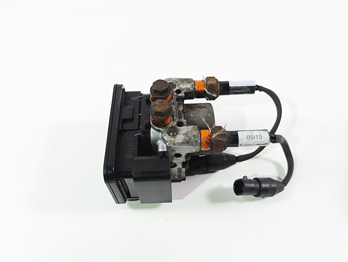 2016 Indian Chief Classic Nissin Abs Brake Pump Module Unit Block 2204981 {{ shop.shopifyCountryName }} - Mototech271