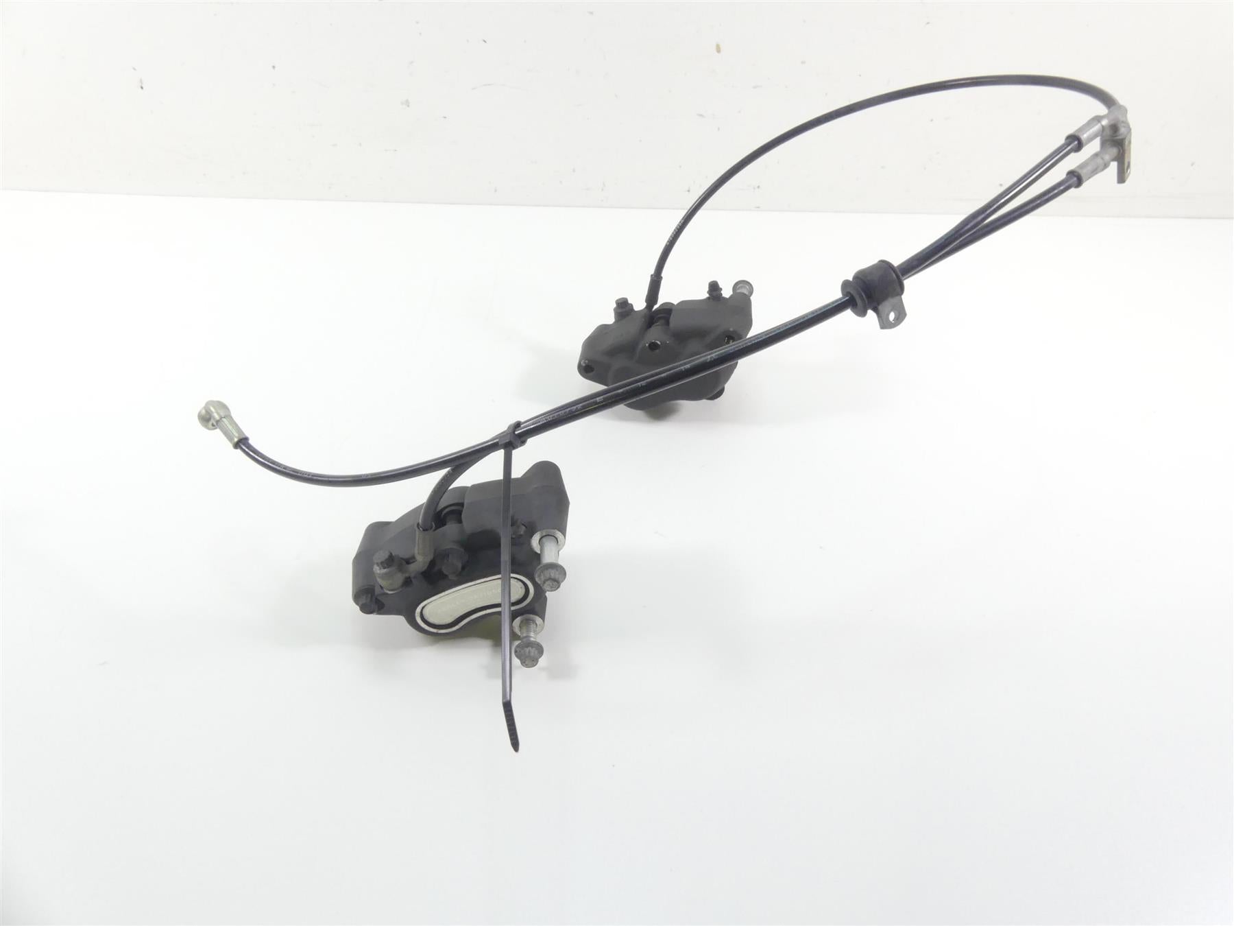 2016 Harley FXDL Dyna Low Rider Front Brake Caliper Set 41300001 41300002 {{ shop.shopifyCountryName }} - Mototech271