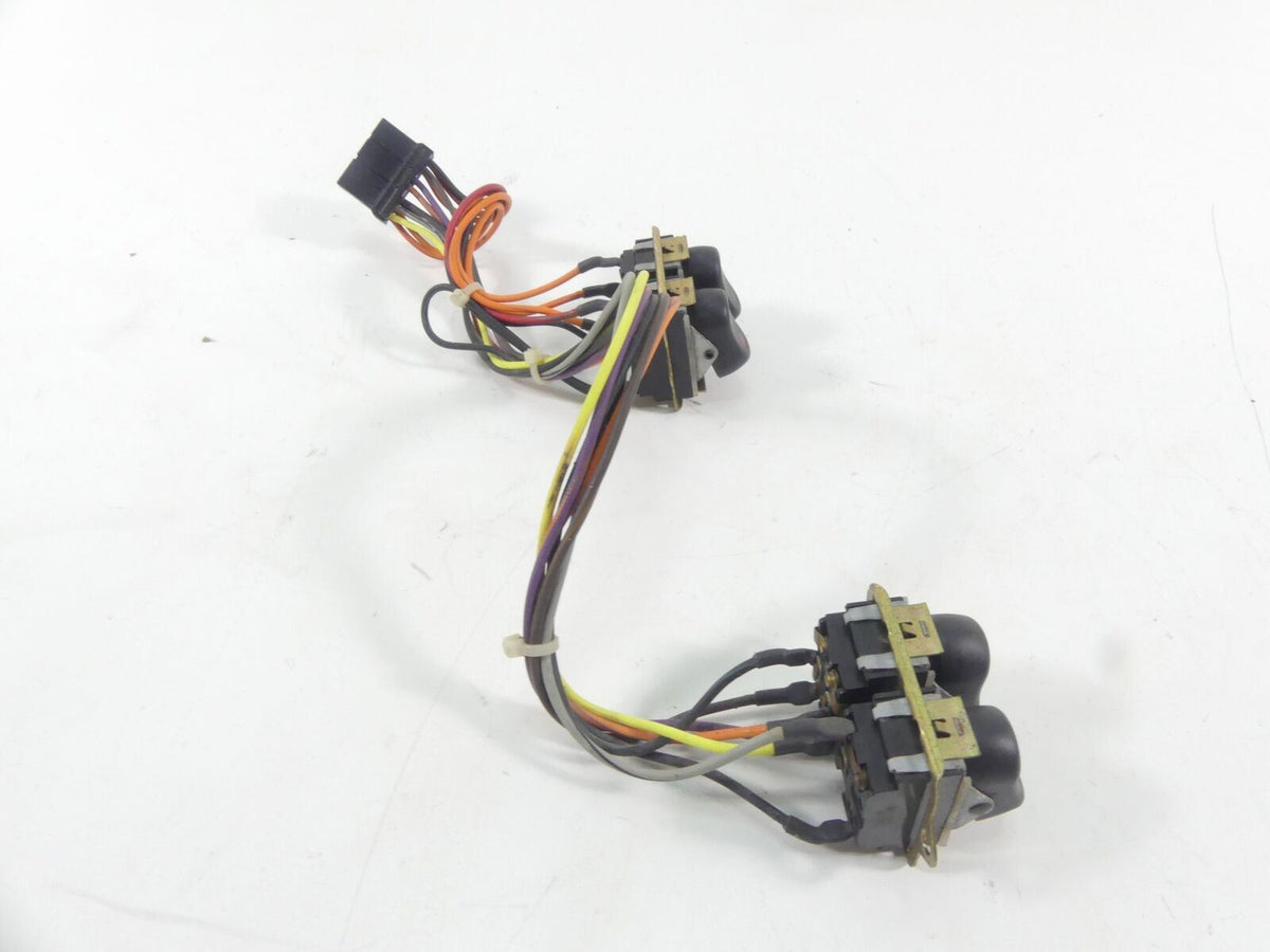 2006 Harley Touring FLHCU SE CVO Auxiliary Cruise Spot Speaker Switches 70271-9 {{ shop.shopifyCountryName }} - Mototech271